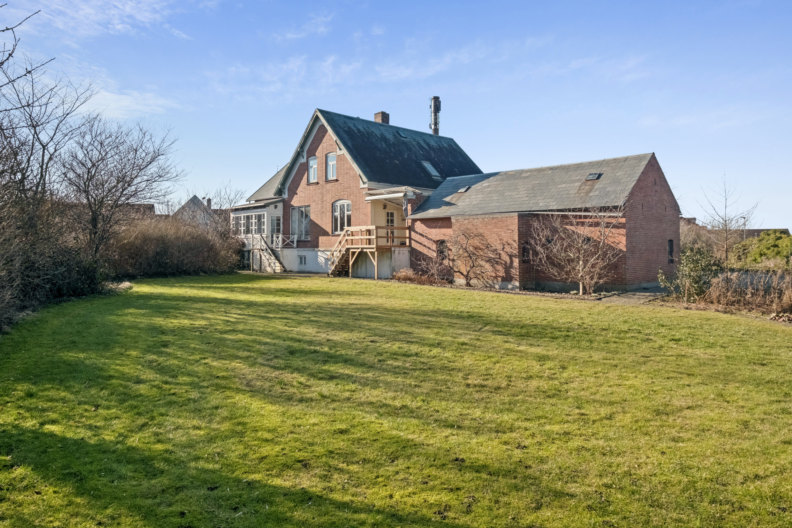 Fremhævet andet billede i fuldskærmstilstand. Billede af Jernbanegade 61, 9670 Løgstør