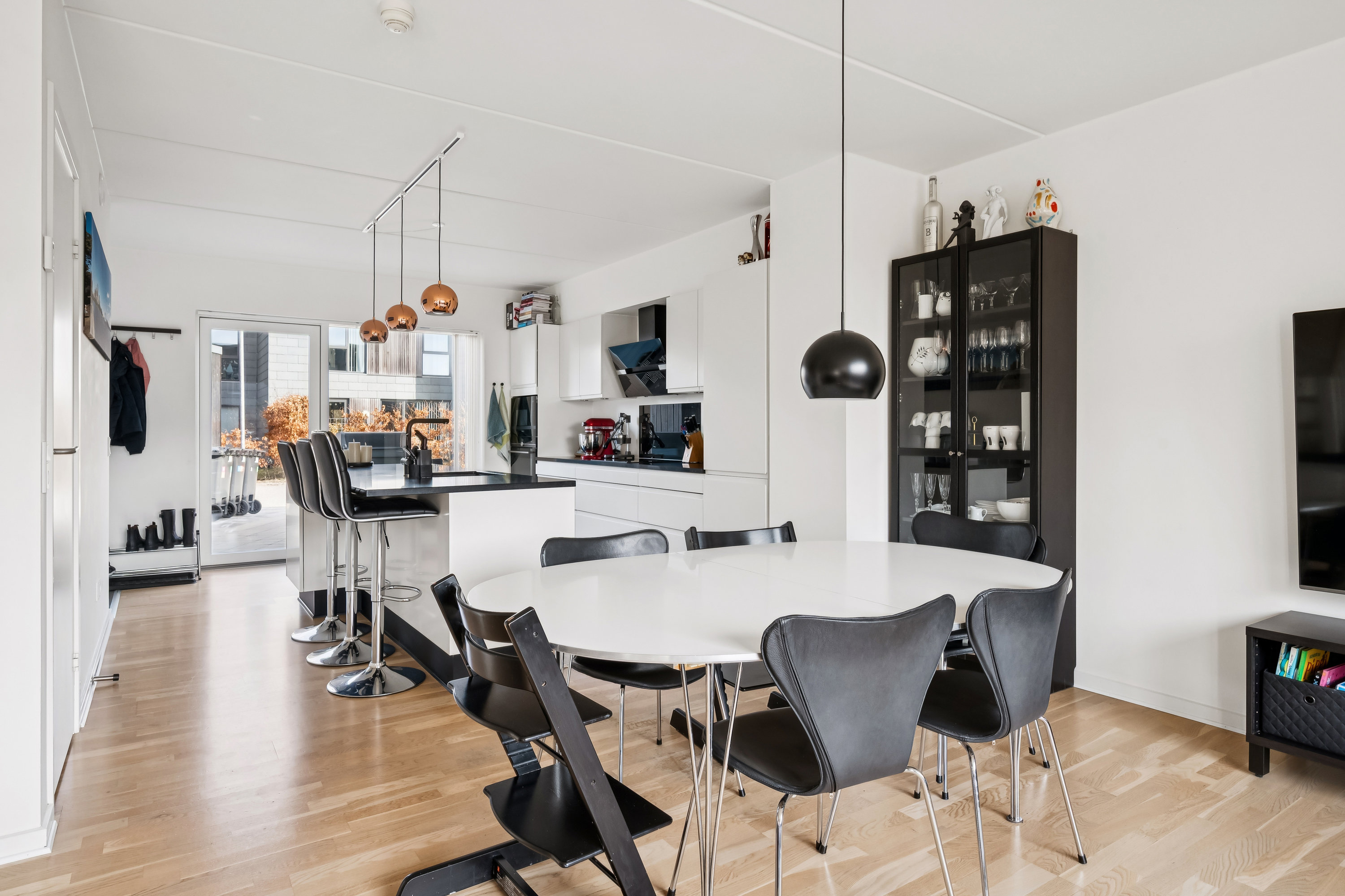 Fremhævet stue billede i fuldskærmstilstand. Billede af Egå Engvej 54, 8250 Egå