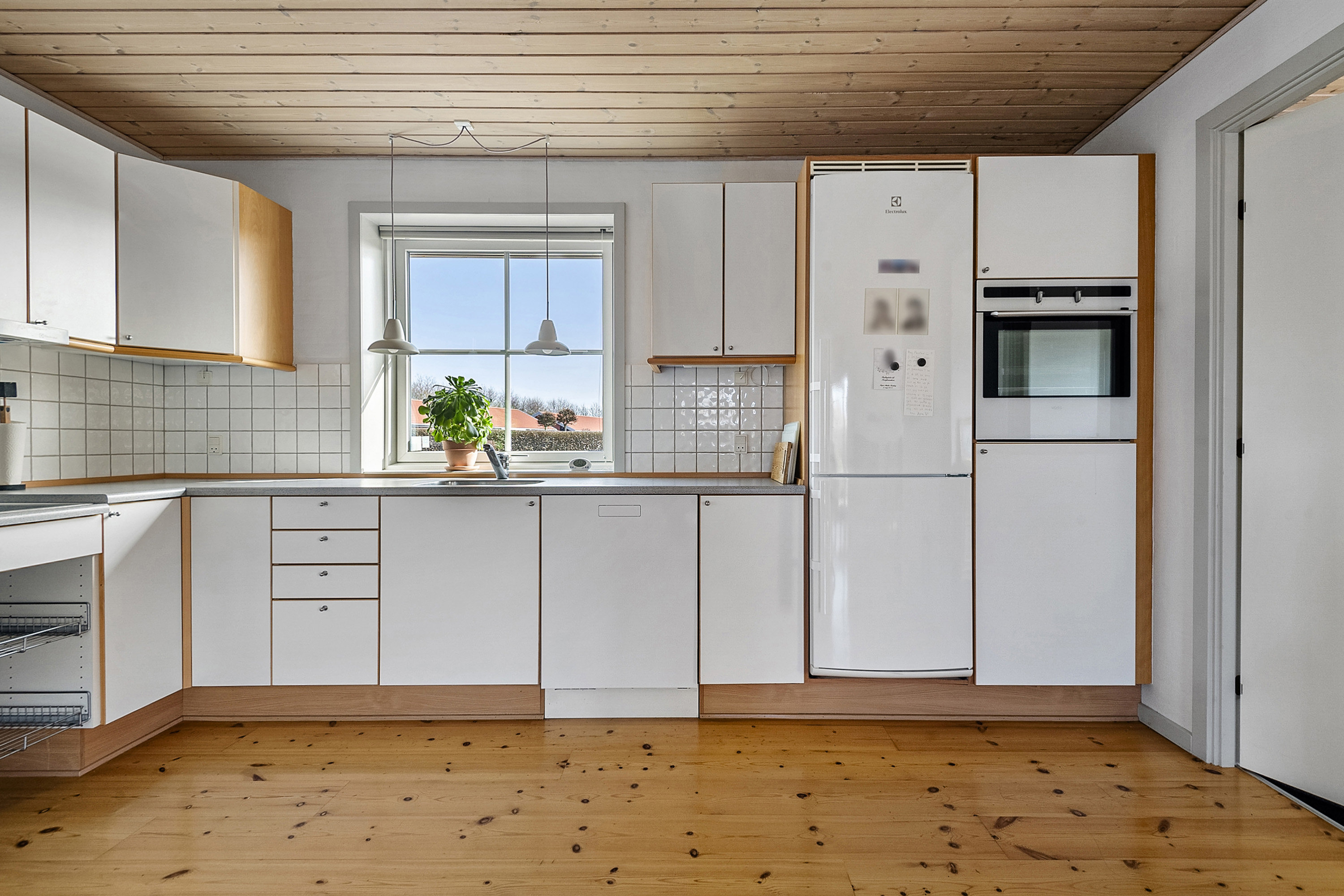 Fremhævet køkken billede i fuldskærmstilstand. Billede af Pinassen 44, 6710 Esbjerg V