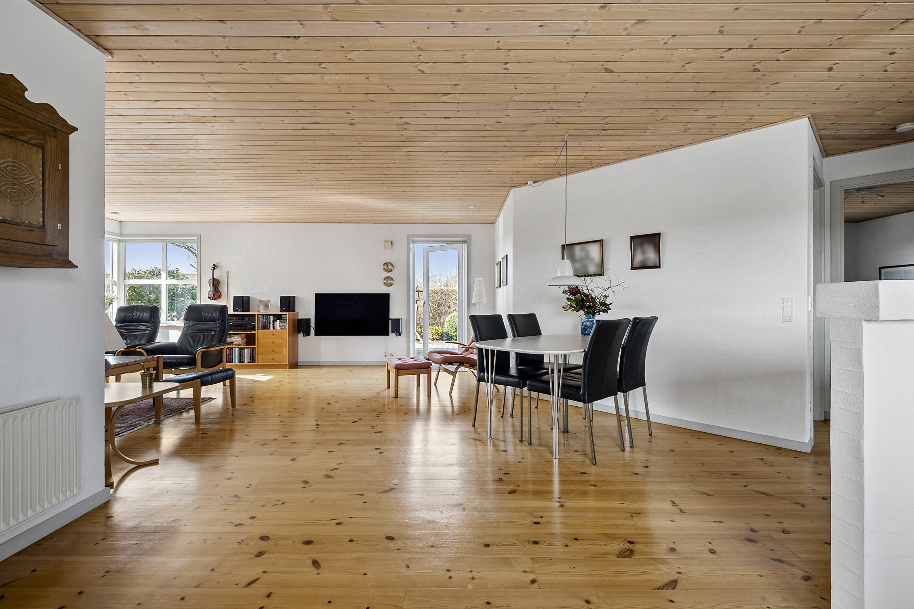 Fremhævet spisestue billede i fuldskærmstilstand. Billede af Pinassen 44, 6710 Esbjerg V