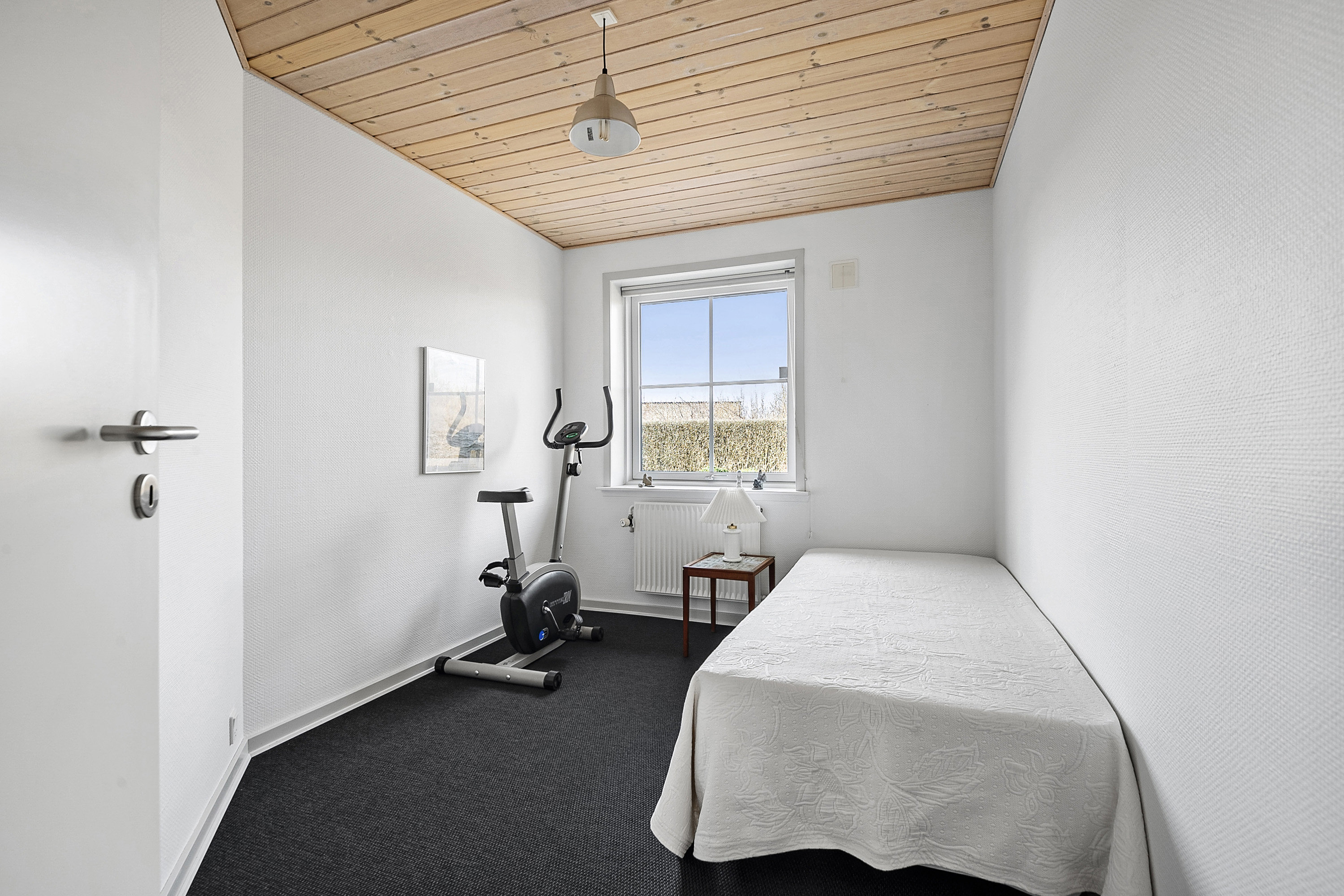 Fremhævet soveværelse billede i fuldskærmstilstand. Billede af Pinassen 44, 6710 Esbjerg V