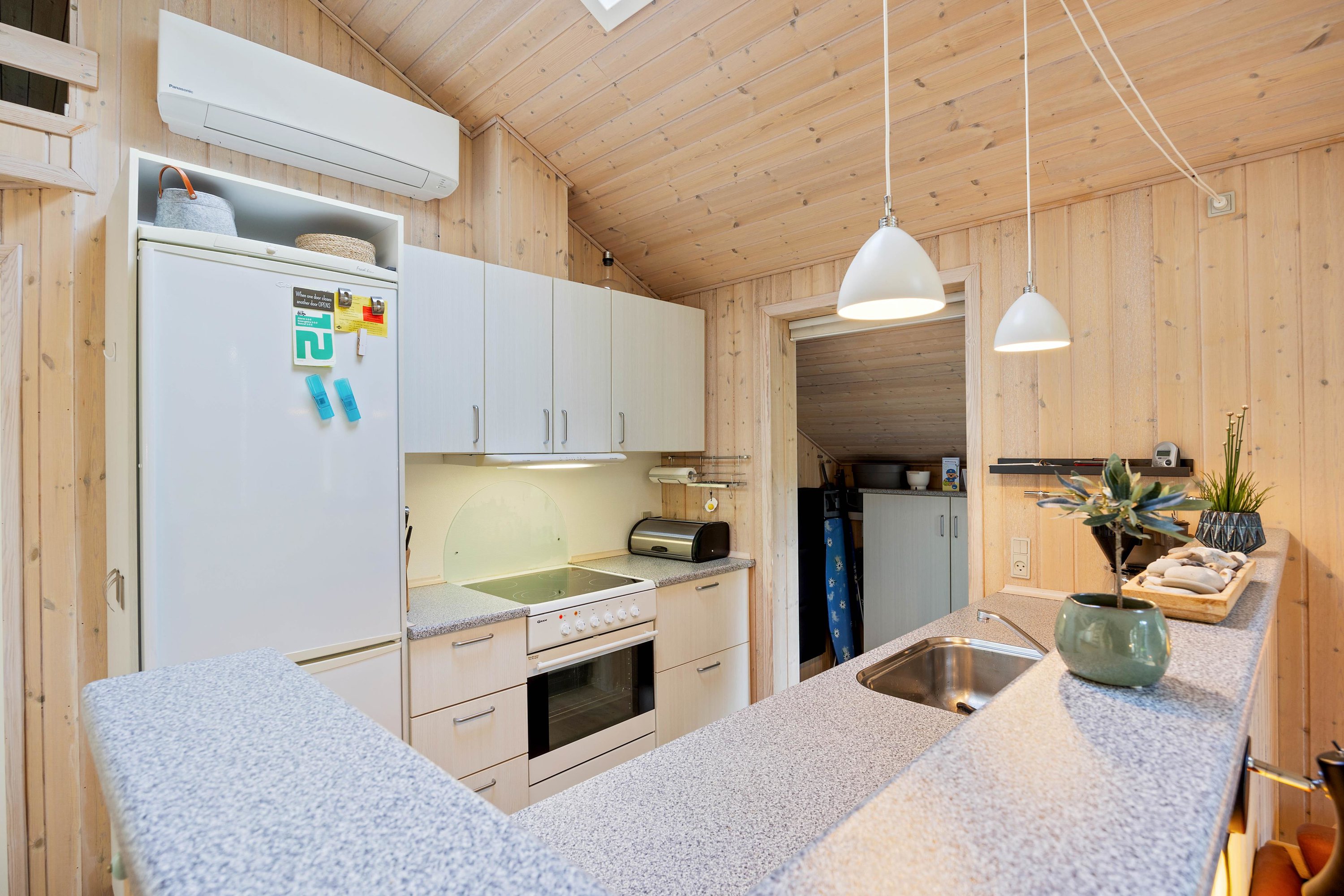 Fremhævet  billede i fuldskærmstilstand. Billede af Klitrosevej 18, Lodbj Hede, 6950 Ringkøbing