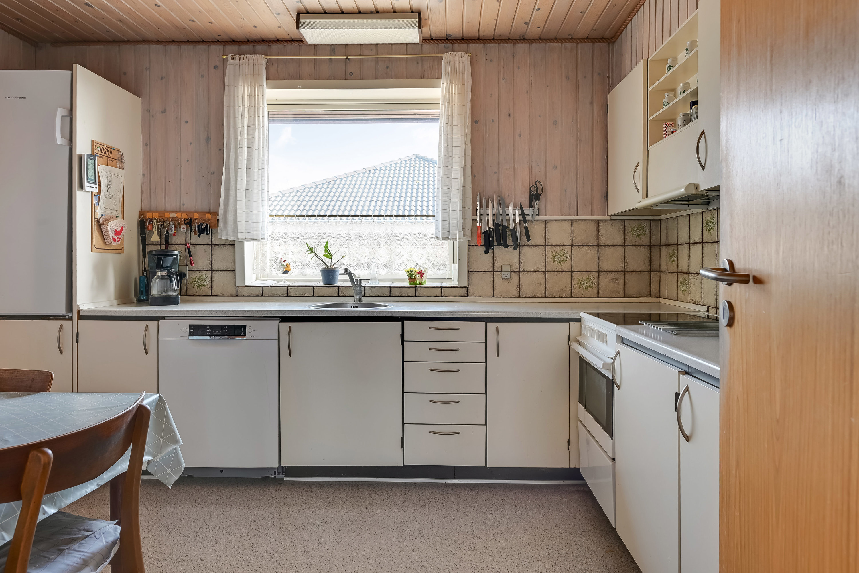 Fremhævet køkken billede i fuldskærmstilstand. Billede af Østergade 31A, 6623 Vorbasse