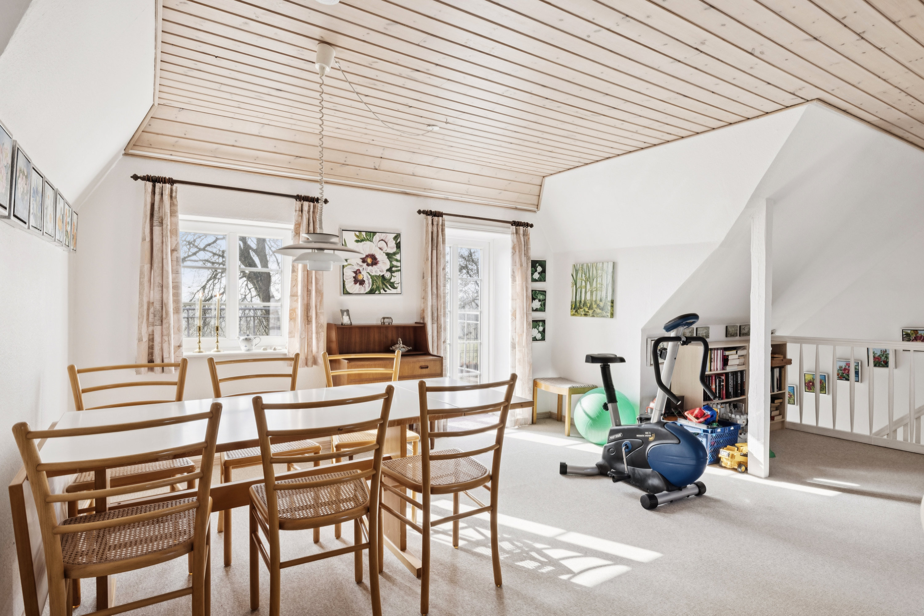 Fremhævet stue billede i fuldskærmstilstand. Billede af Skelhøjevej 15, 8800 Viborg