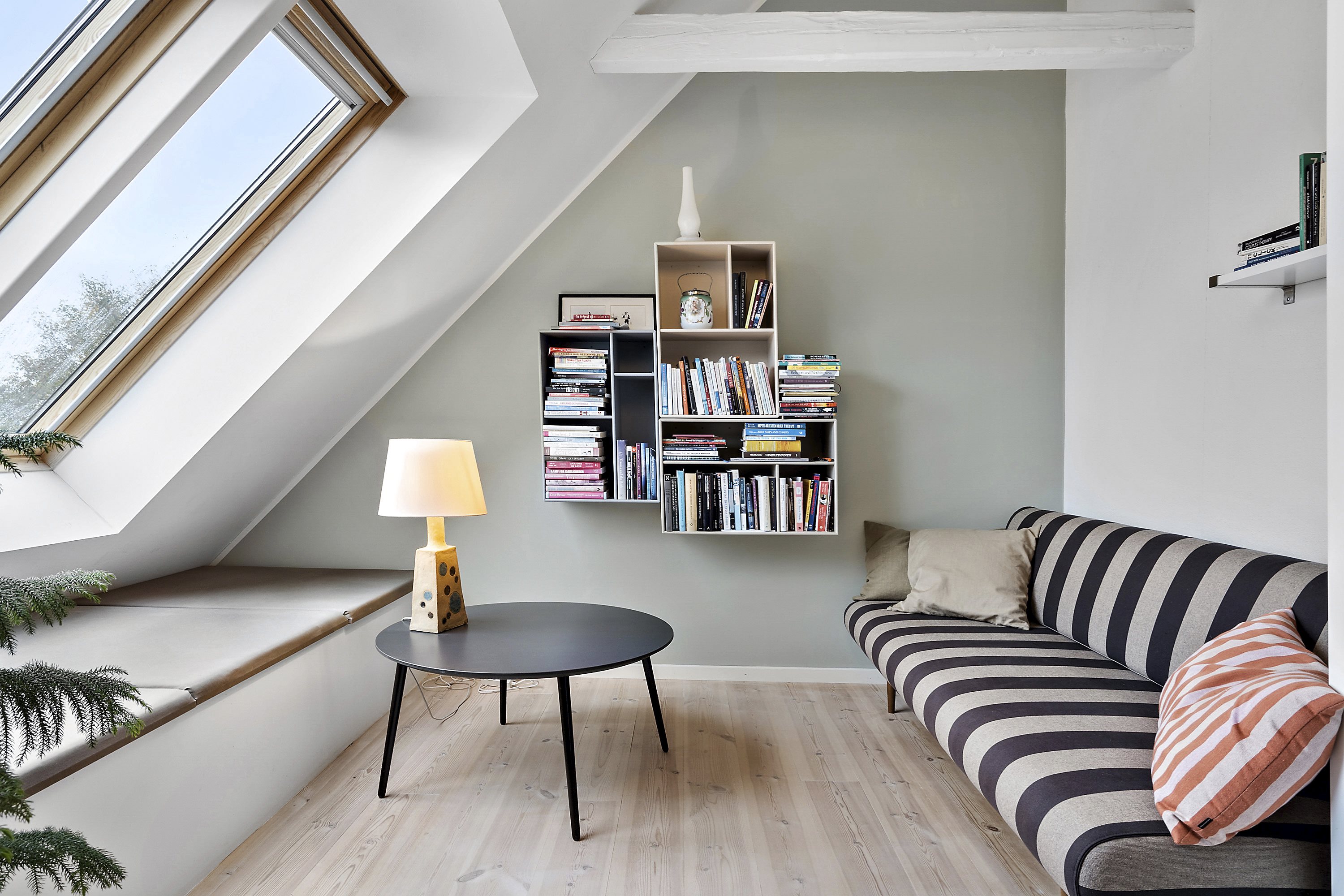 Fremhævet stue billede i fuldskærmstilstand. Billede af Otto Sverdrups Vej 5, Risvangen, 8200 Aarhus N