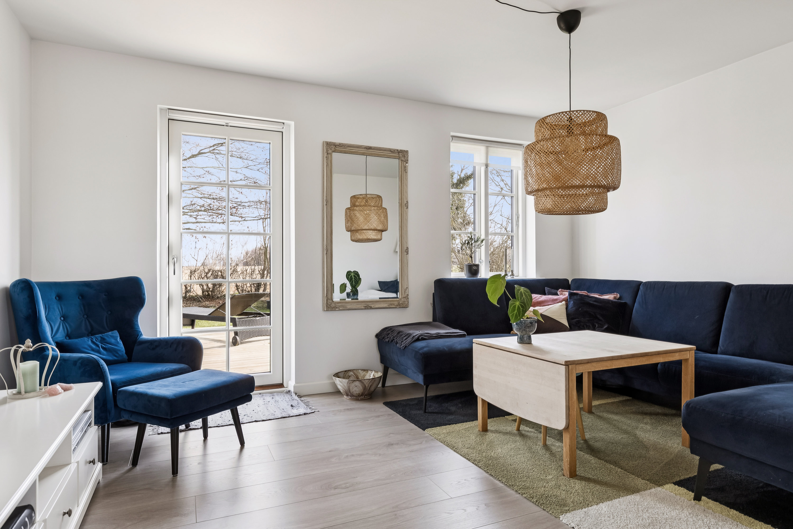 Fremhævet stue billede i fuldskærmstilstand. Billede af Lundemarken 9, Sandby, 4520 Svinninge