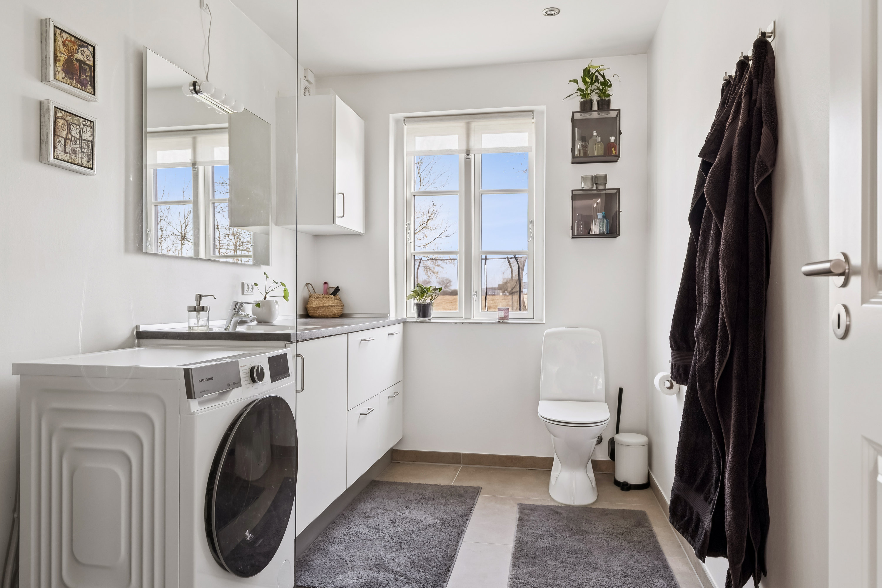 Fremhævet badeværelse billede i fuldskærmstilstand. Billede af Lundemarken 9, Sandby, 4520 Svinninge