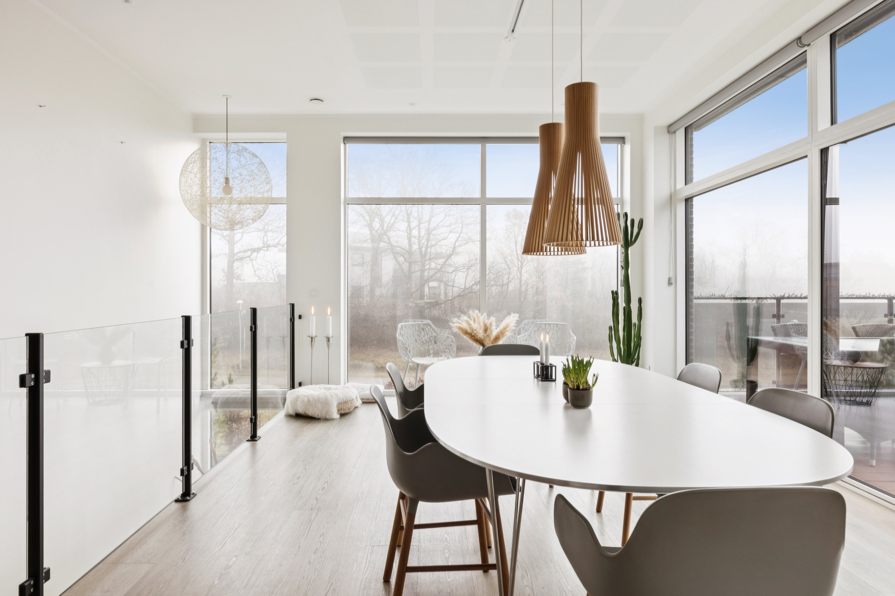 Fremhævet stue billede i fuldskærmstilstand. Billede af Svalelunden 25, 8800 Viborg