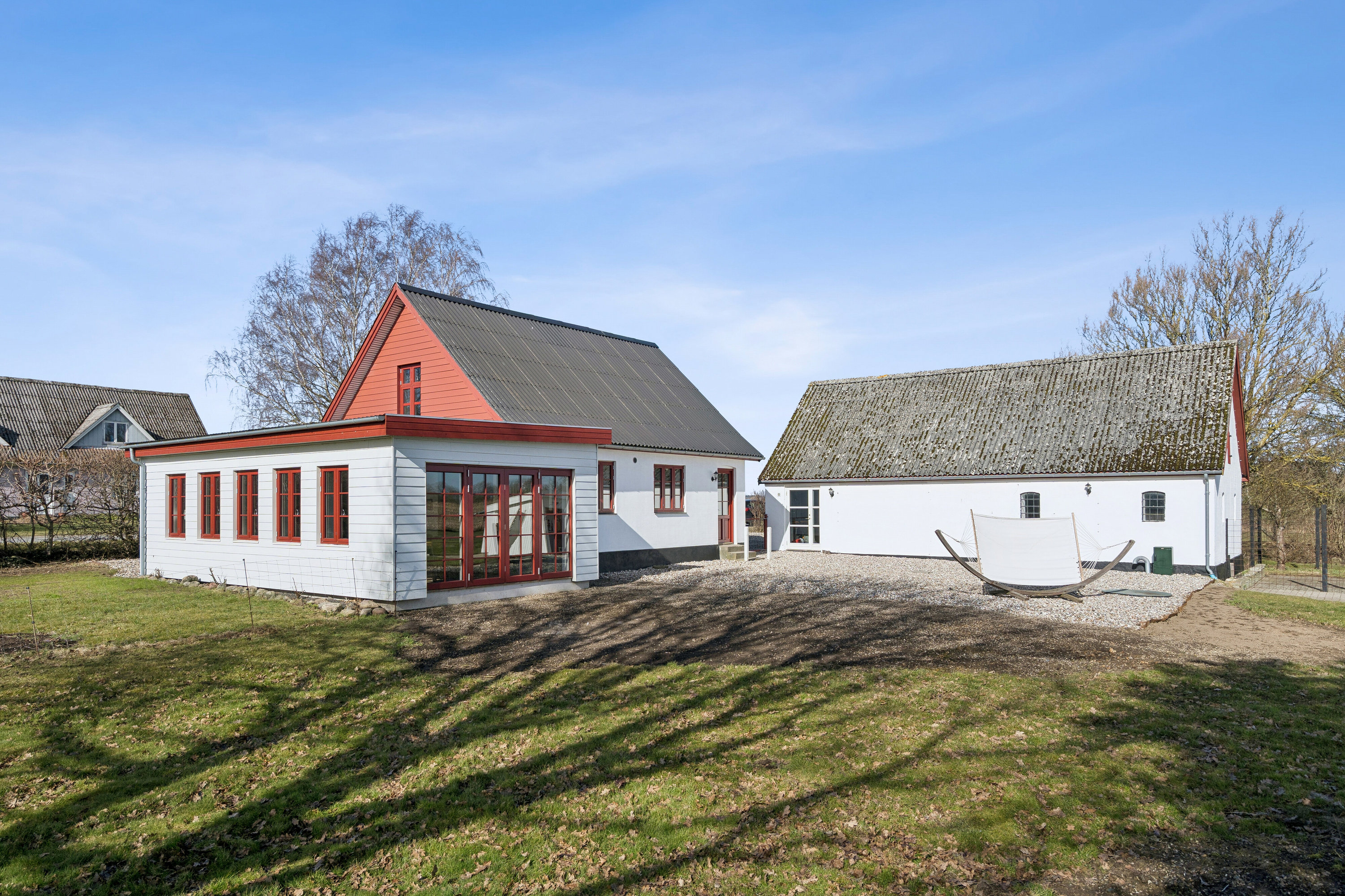 Fremhævet set fra haven billede i fuldskærmstilstand. Billede af Langetoftevej 17, Agerup, 4700 Næstved