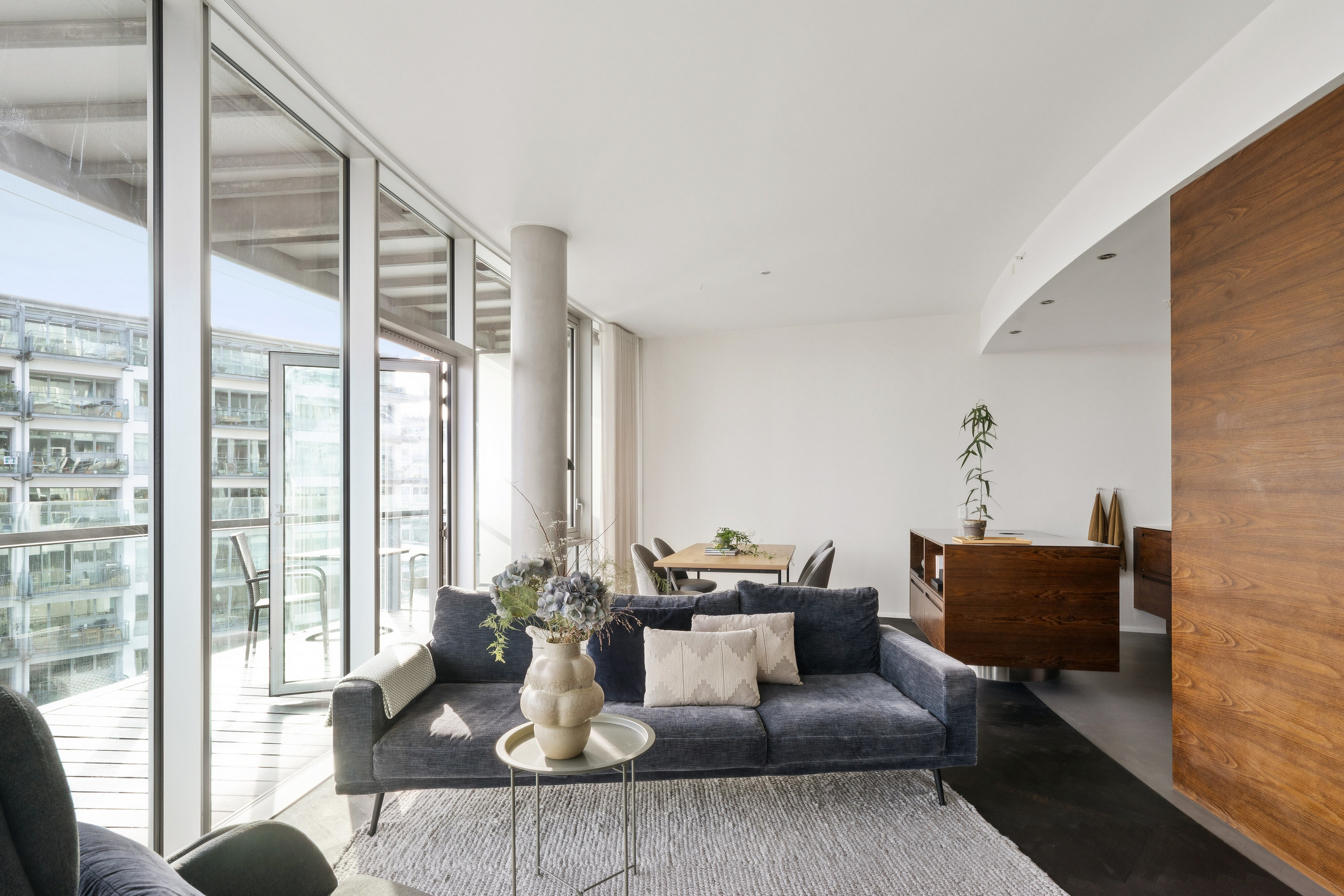 Fremhævet stue billede i fuldskærmstilstand. Billede af Islands Brygge 32A, 2. 213., 2300 København S