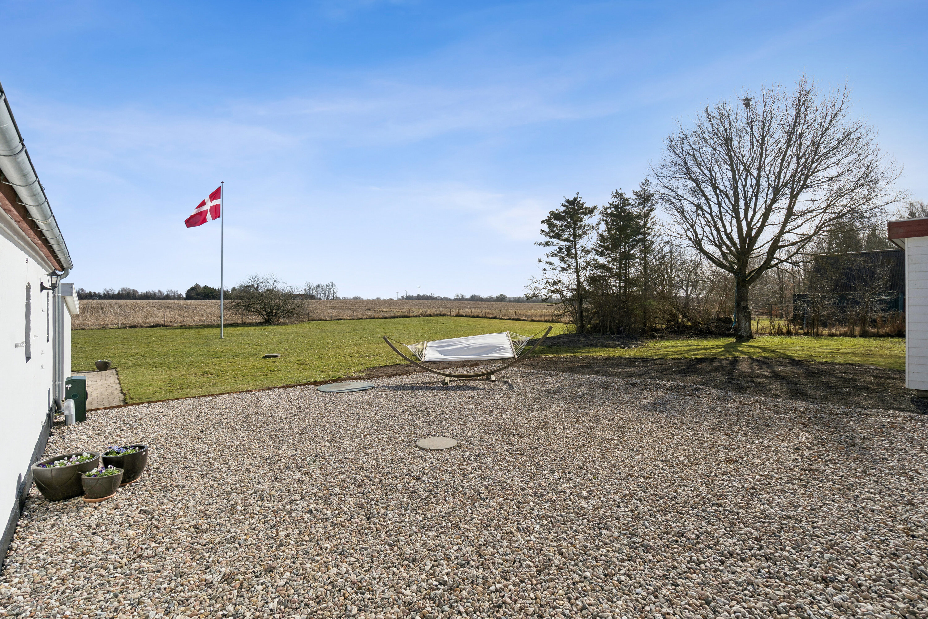 Fremhævet gårdsplads billede i fuldskærmstilstand. Billede af Langetoftevej 17, Agerup, 4700 Næstved
