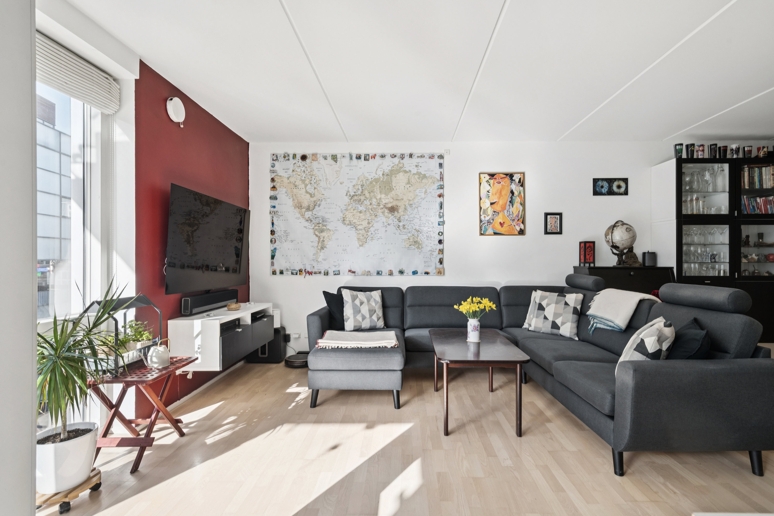 Fremhævet stue billede i fuldskærmstilstand. Billede af Telefontorvet 8, 2. 2., 8000 Aarhus C