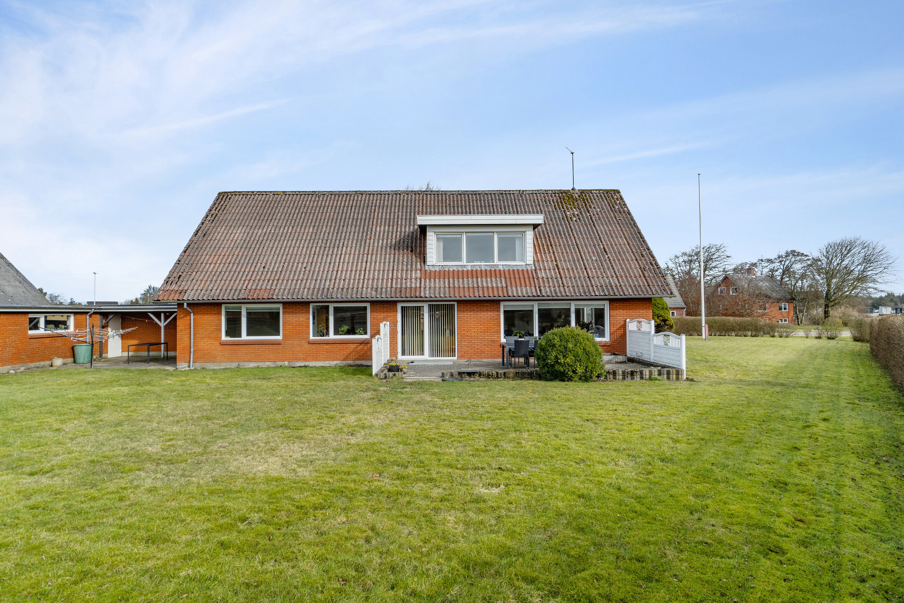 Fremhævet set fra haven billede i fuldskærmstilstand. Billede af Basaltvej 16, Østerild, 7700 Thisted