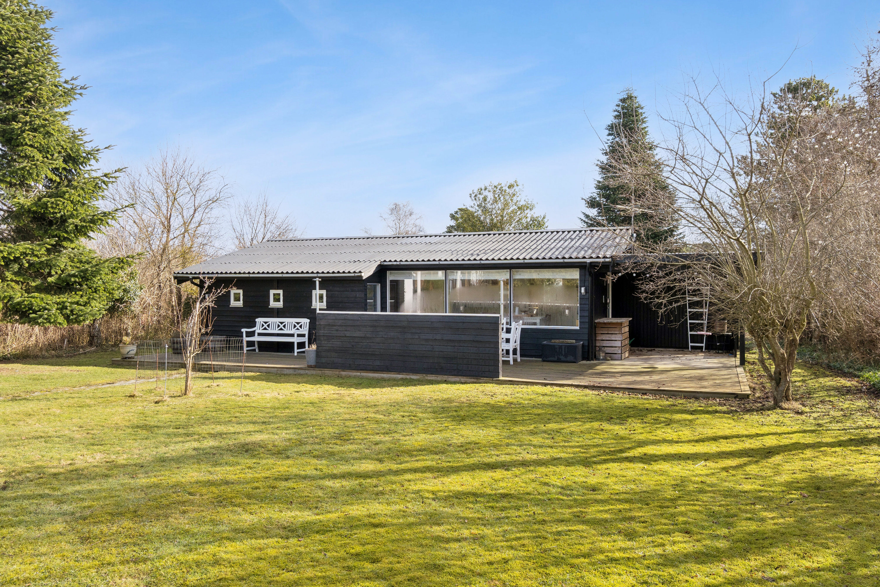 Fremhævet set fra haven billede i fuldskærmstilstand. Billede af Sanglærkevej 4, Ll Kongsmark, 4200 Slagelse