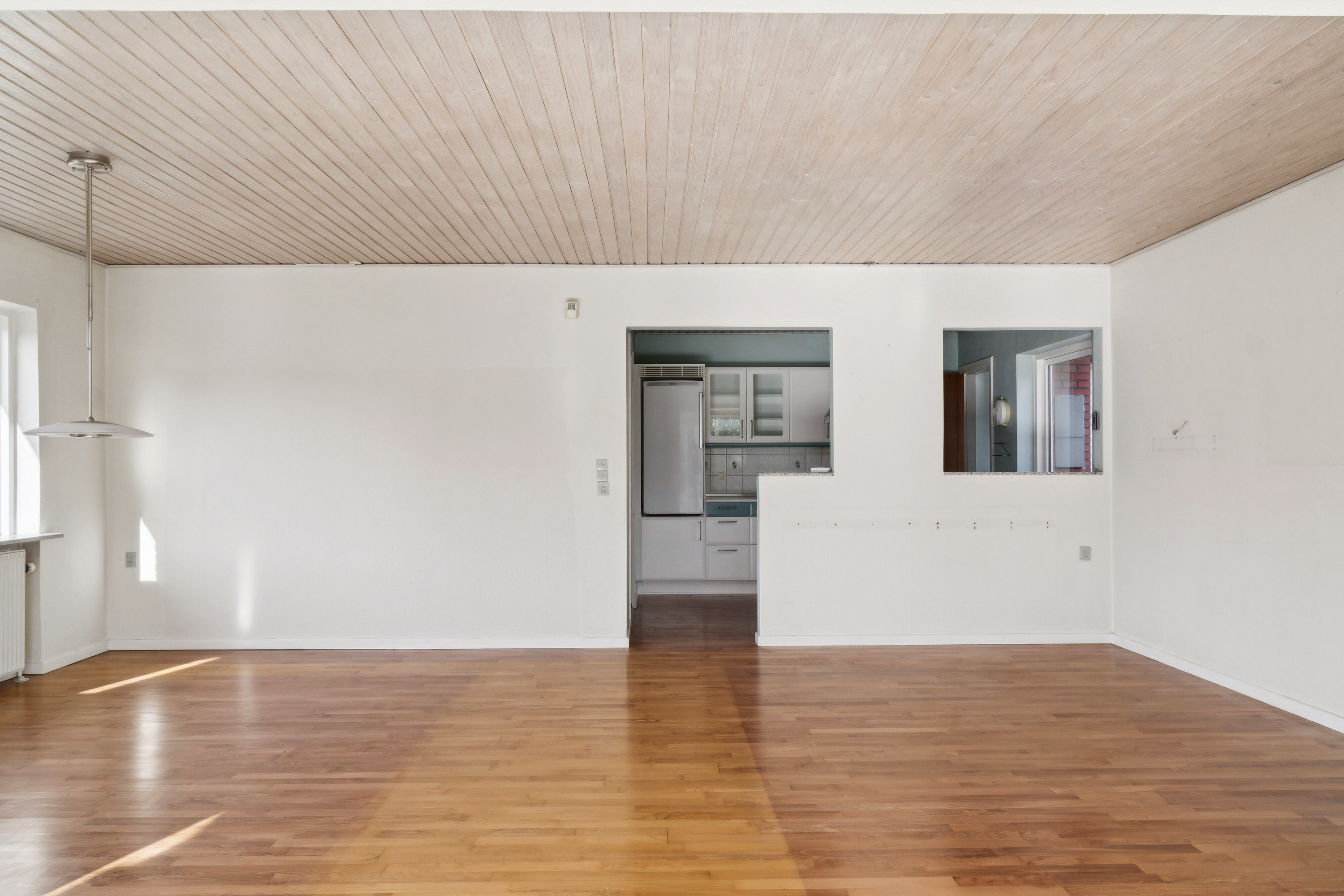 Fremhævet stue billede i fuldskærmstilstand. Billede af Voldgårdsvej 8, 8270 Højbjerg