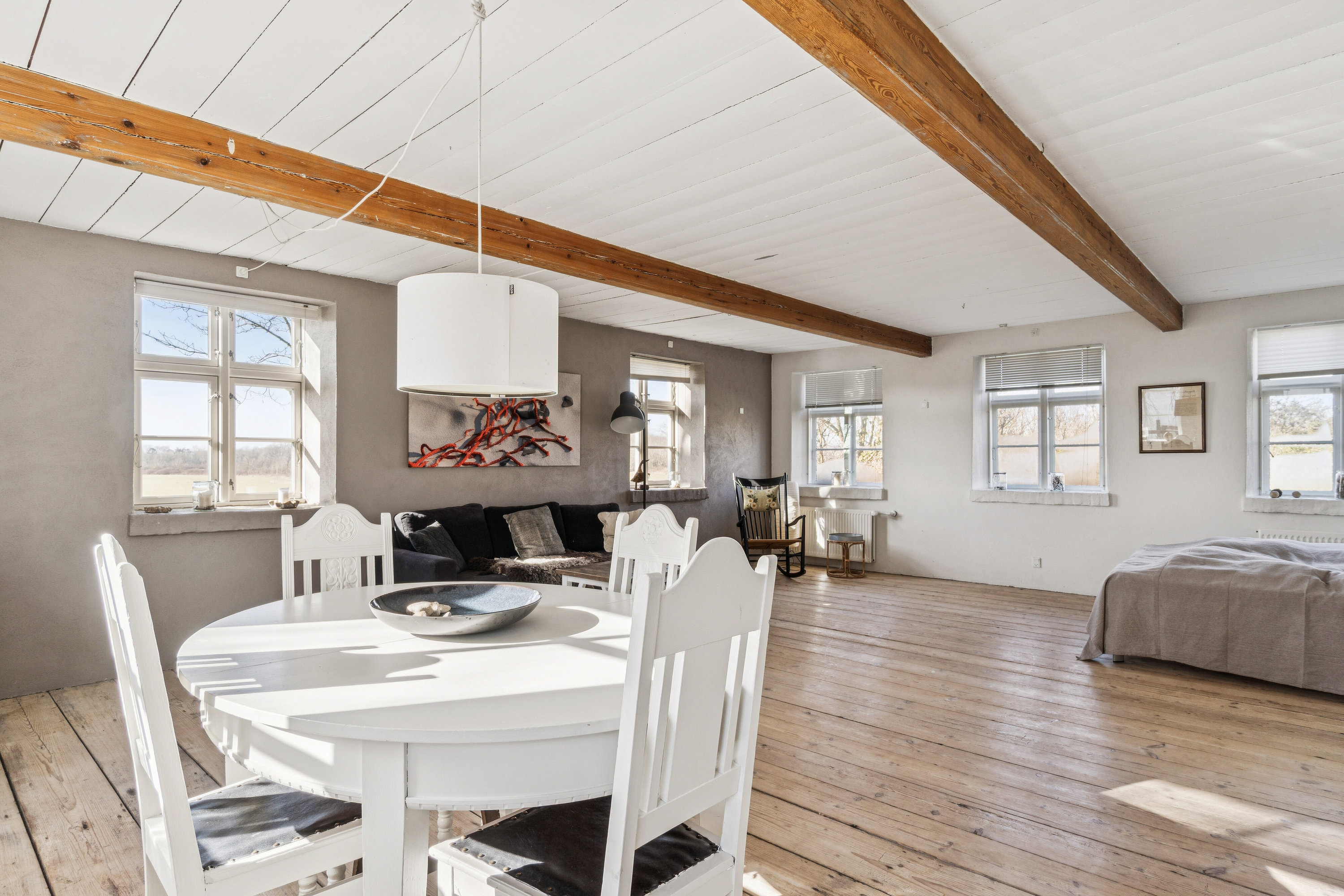 Fremhævet spisestue billede i fuldskærmstilstand. Billede af Rønnevej 118, Nylars, 3700 Rønne