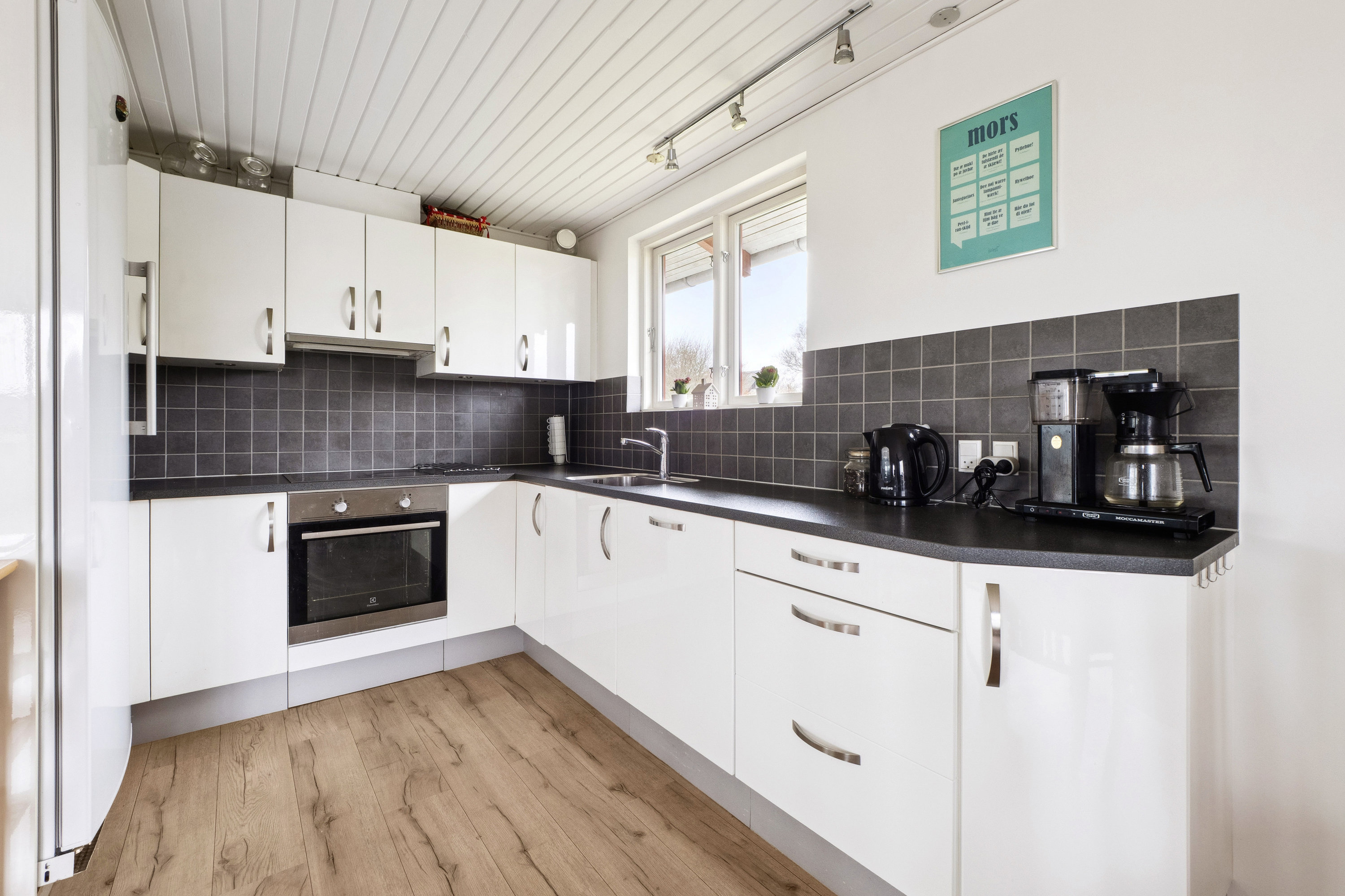 Fremhævet køkken billede i fuldskærmstilstand. Billede af Kamillevej 2, Ørding, 7990 Øster Assels