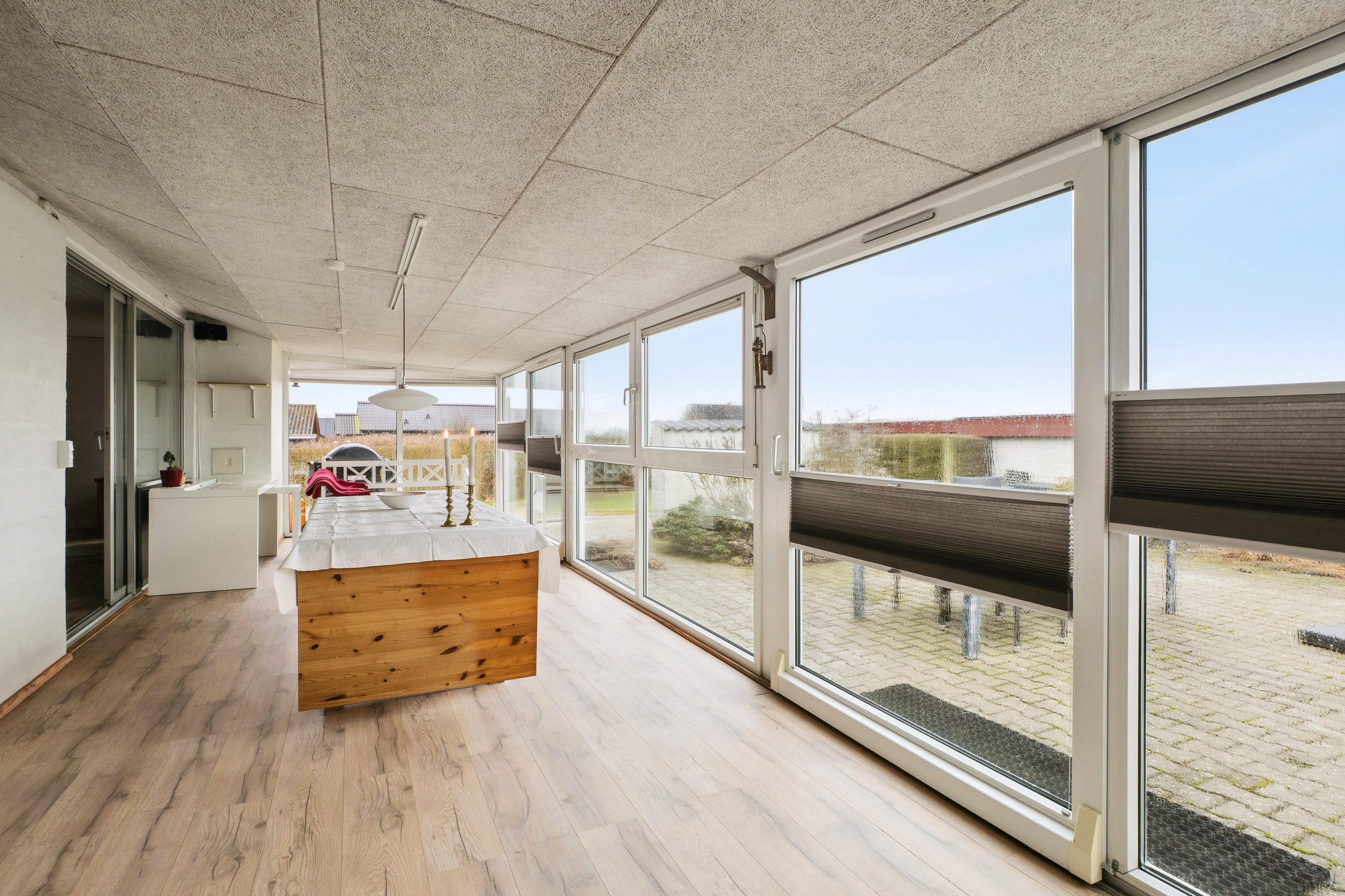 Fremhævet stue billede i fuldskærmstilstand. Billede af Kamillevej 2, Ørding, 7990 Øster Assels