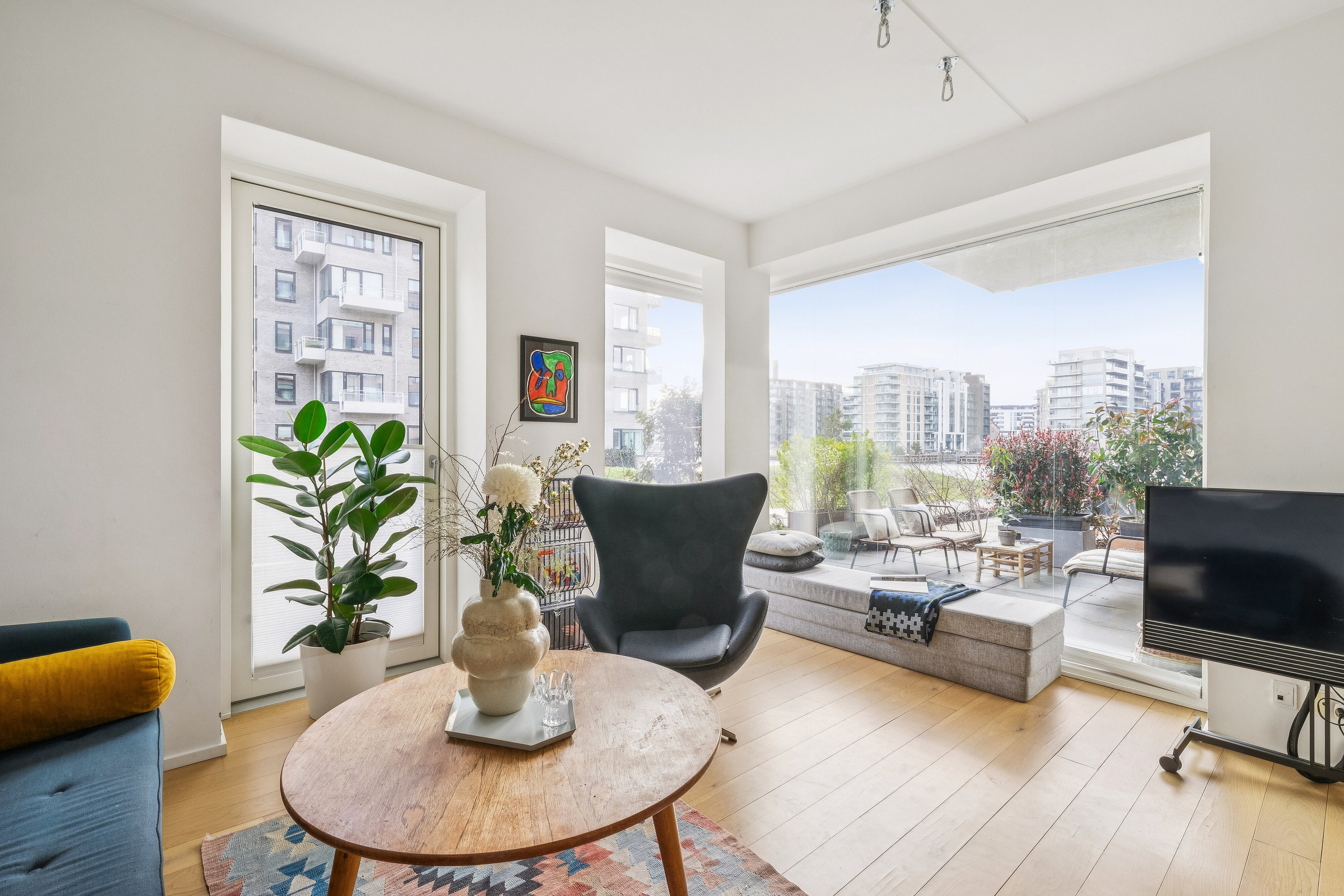 Fremhævet stue billede i fuldskærmstilstand. Billede af Islands Brygge 38B, st.. tv., 2300 København S