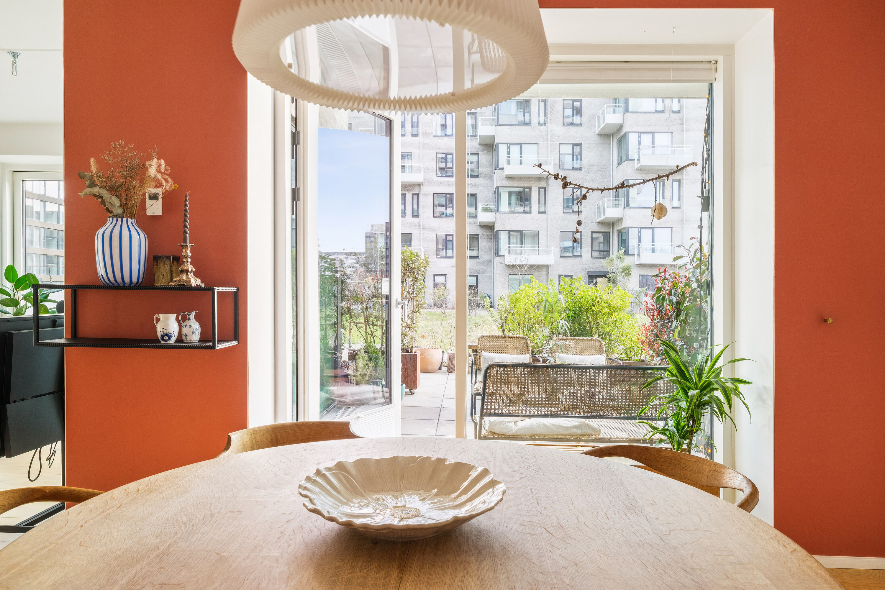 Fremhævet spisestue billede i fuldskærmstilstand. Billede af Islands Brygge 38B, st.. tv., 2300 København S