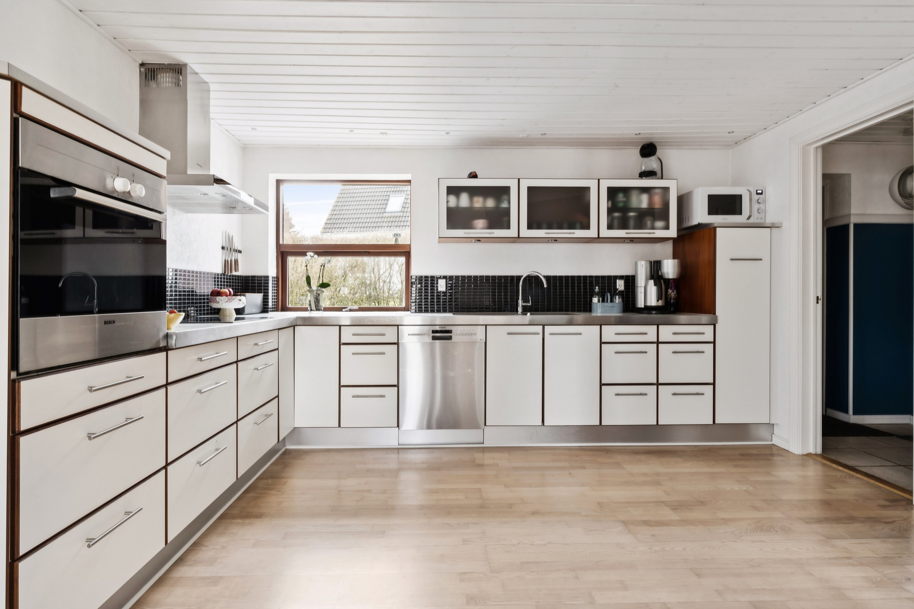 Fremhævet køkken billede i fuldskærmstilstand. Billede af Nielsmindevej 21, Gug, 9210 Aalborg SØ