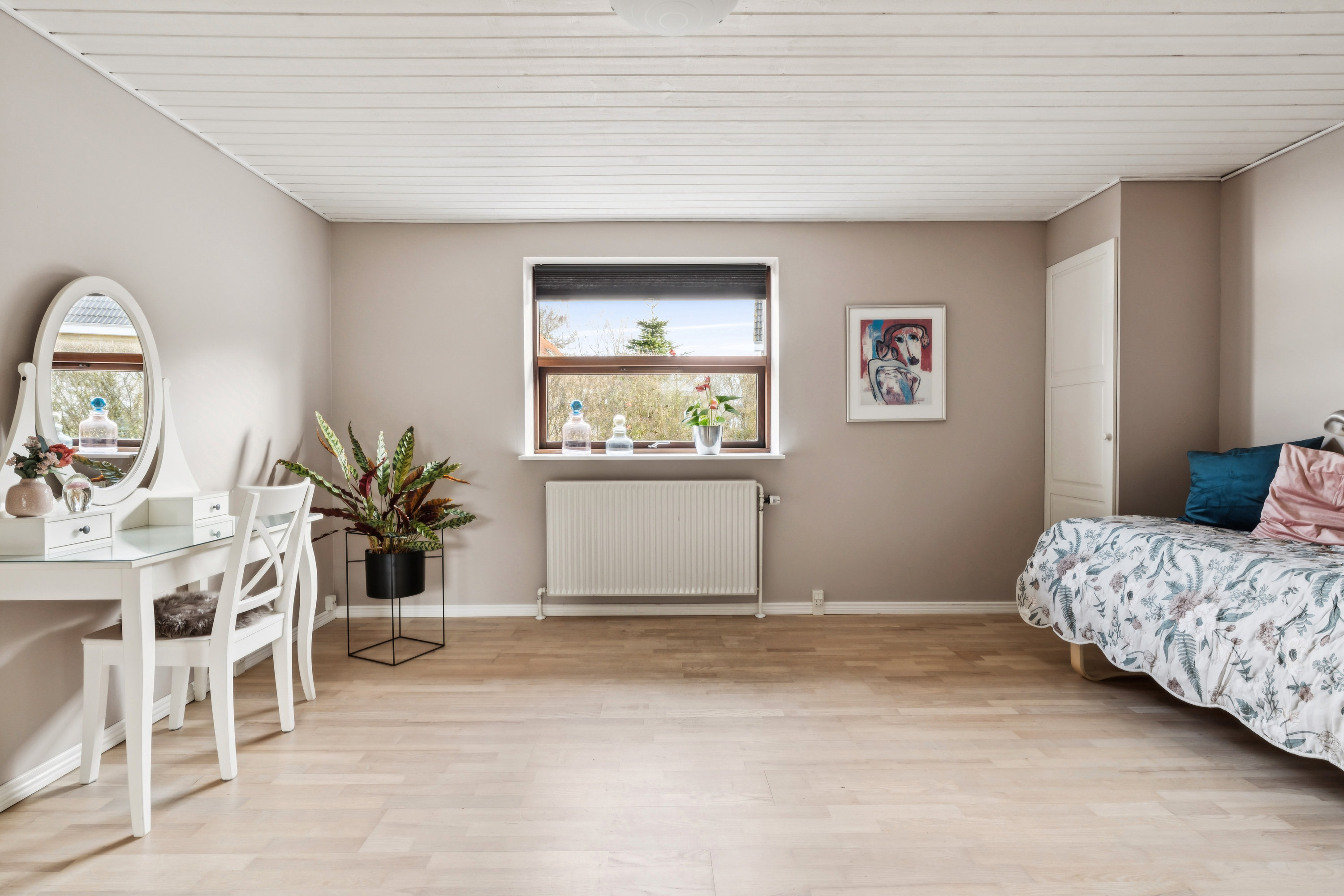 Fremhævet værelse billede i fuldskærmstilstand. Billede af Nielsmindevej 21, Gug, 9210 Aalborg SØ