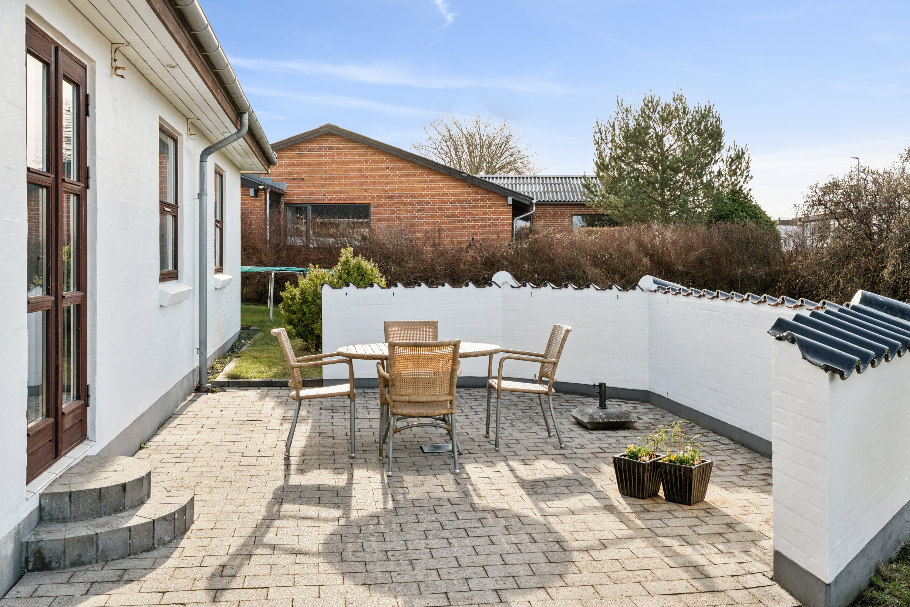 Fremhævet terrasse billede i fuldskærmstilstand. Billede af Nielsmindevej 21, Gug, 9210 Aalborg SØ