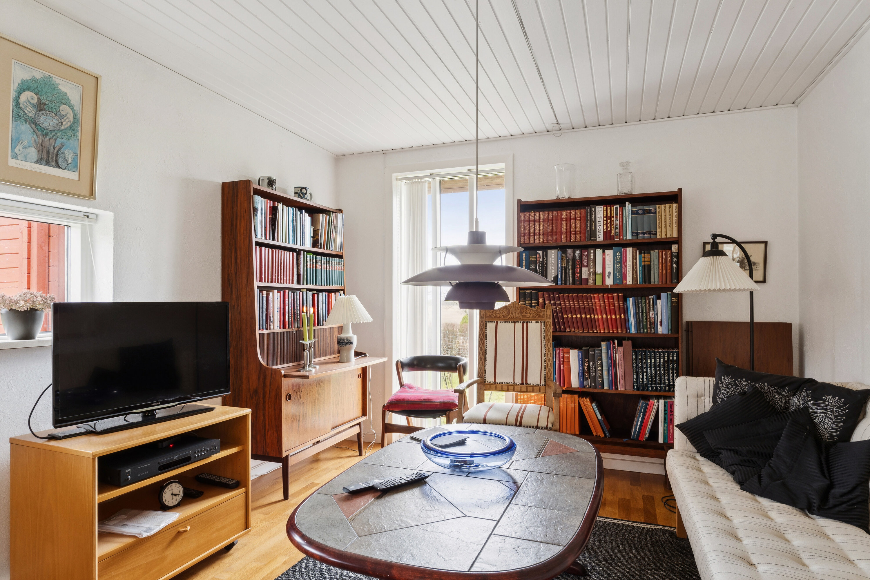 Fremhævet stue billede i fuldskærmstilstand. Billede af Bakken 101, 7441 Bording