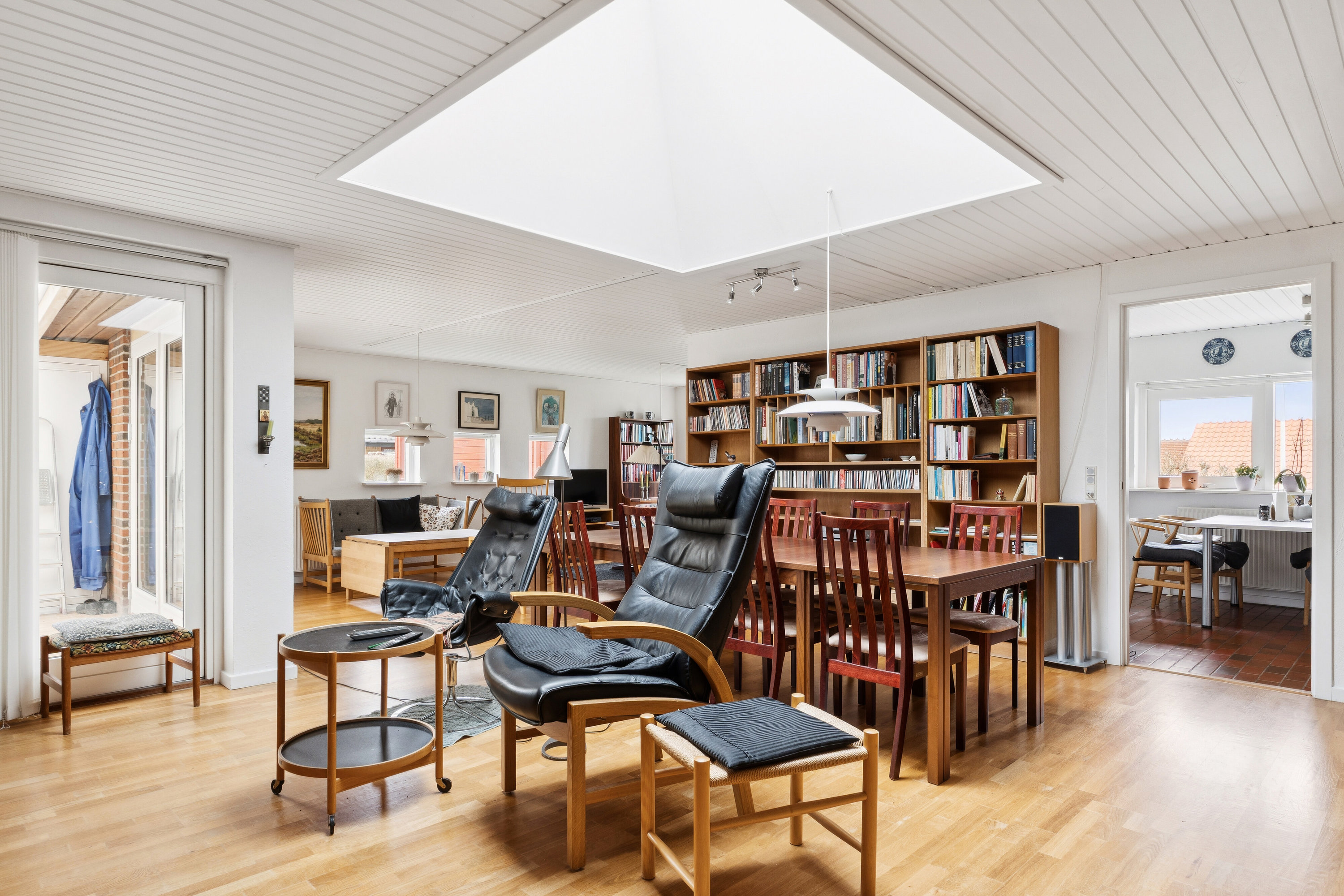 Fremhævet indendørs billede i fuldskærmstilstand. Billede af Bakken 101, 7441 Bording