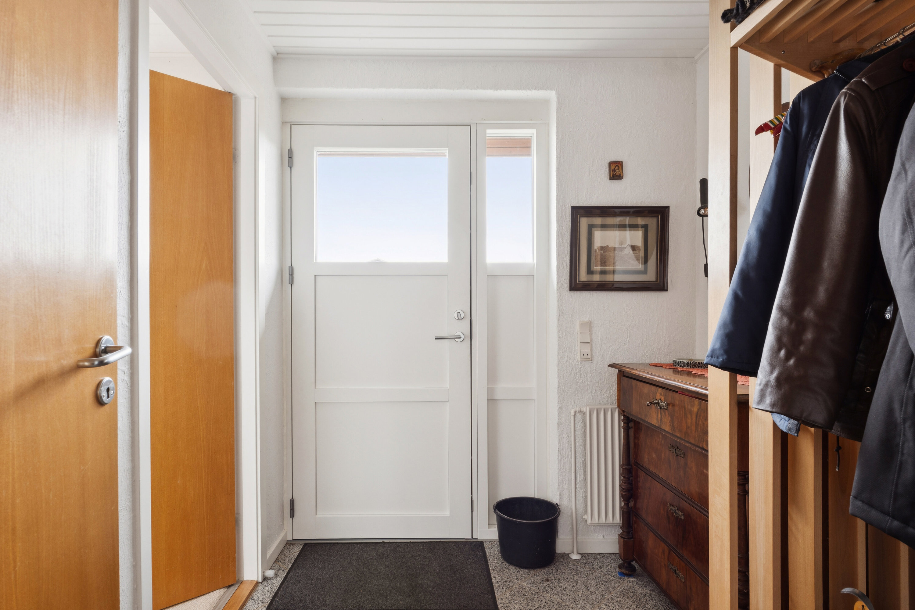 Fremhævet hall billede i fuldskærmstilstand. Billede af Bakken 101, 7441 Bording