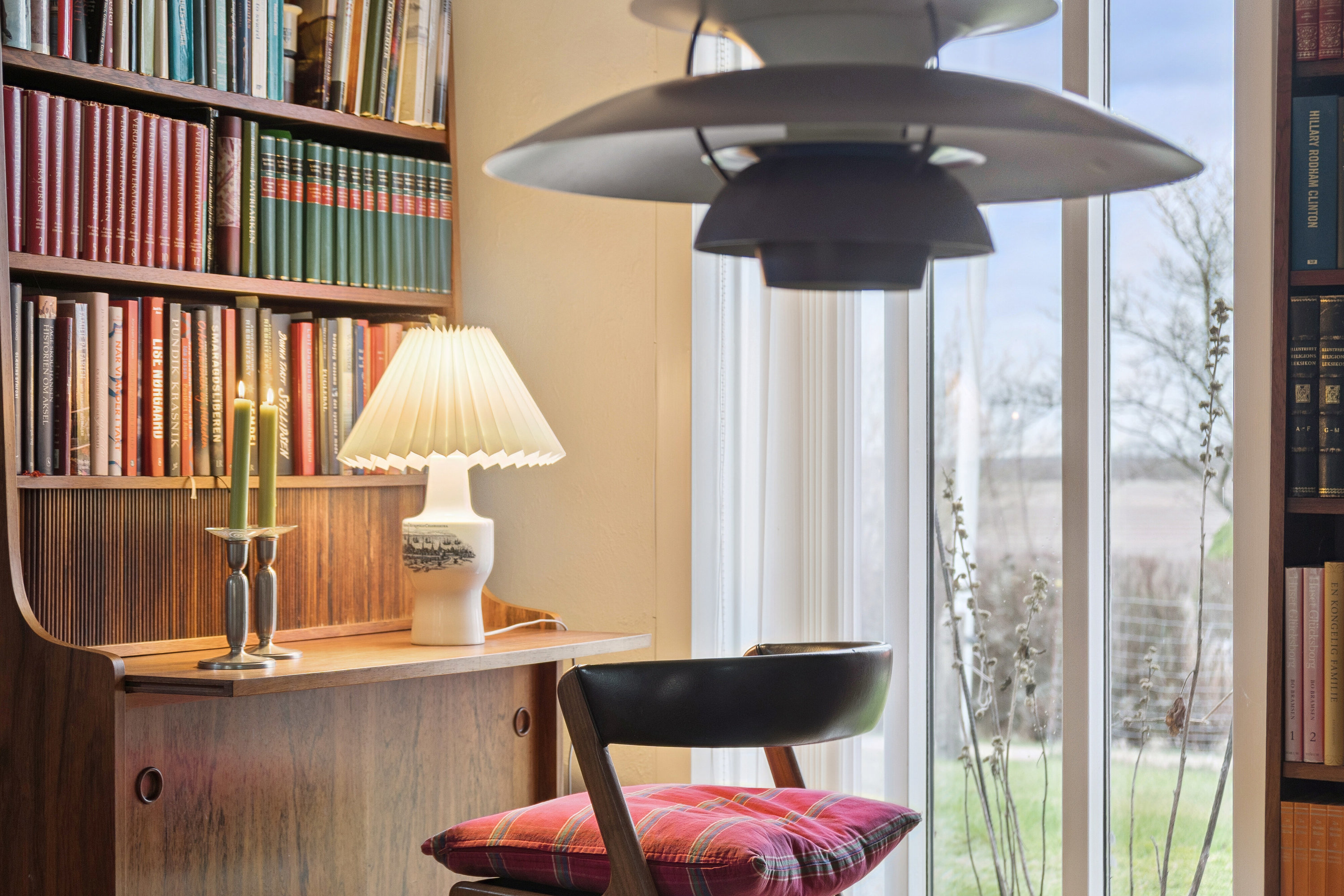 Fremhævet indendørs billede i fuldskærmstilstand. Billede af Bakken 101, 7441 Bording