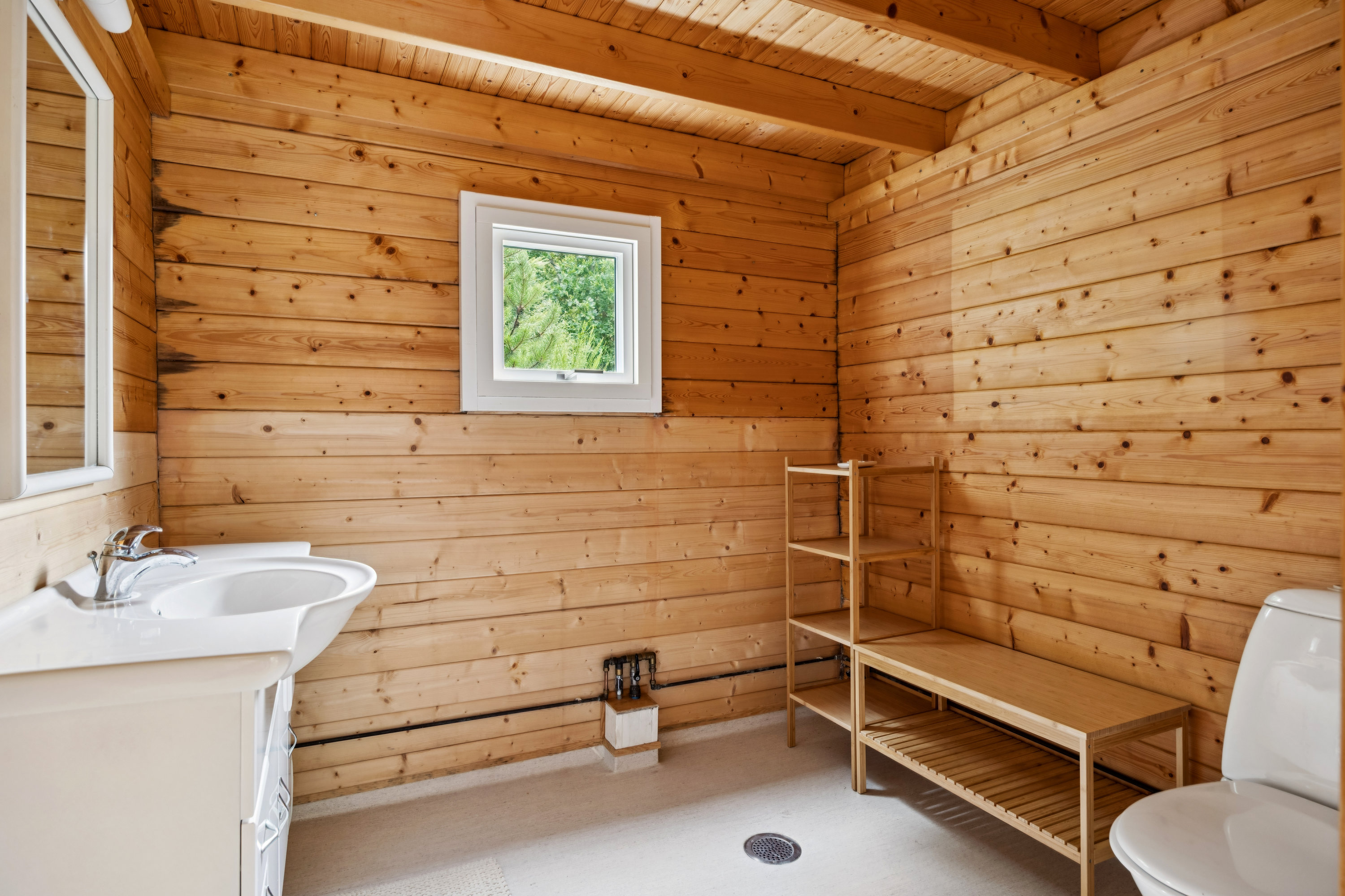 Fremhævet badeværelse billede i fuldskærmstilstand. Billede af Brinken 12, Fejrup Strand, 8420 Knebel