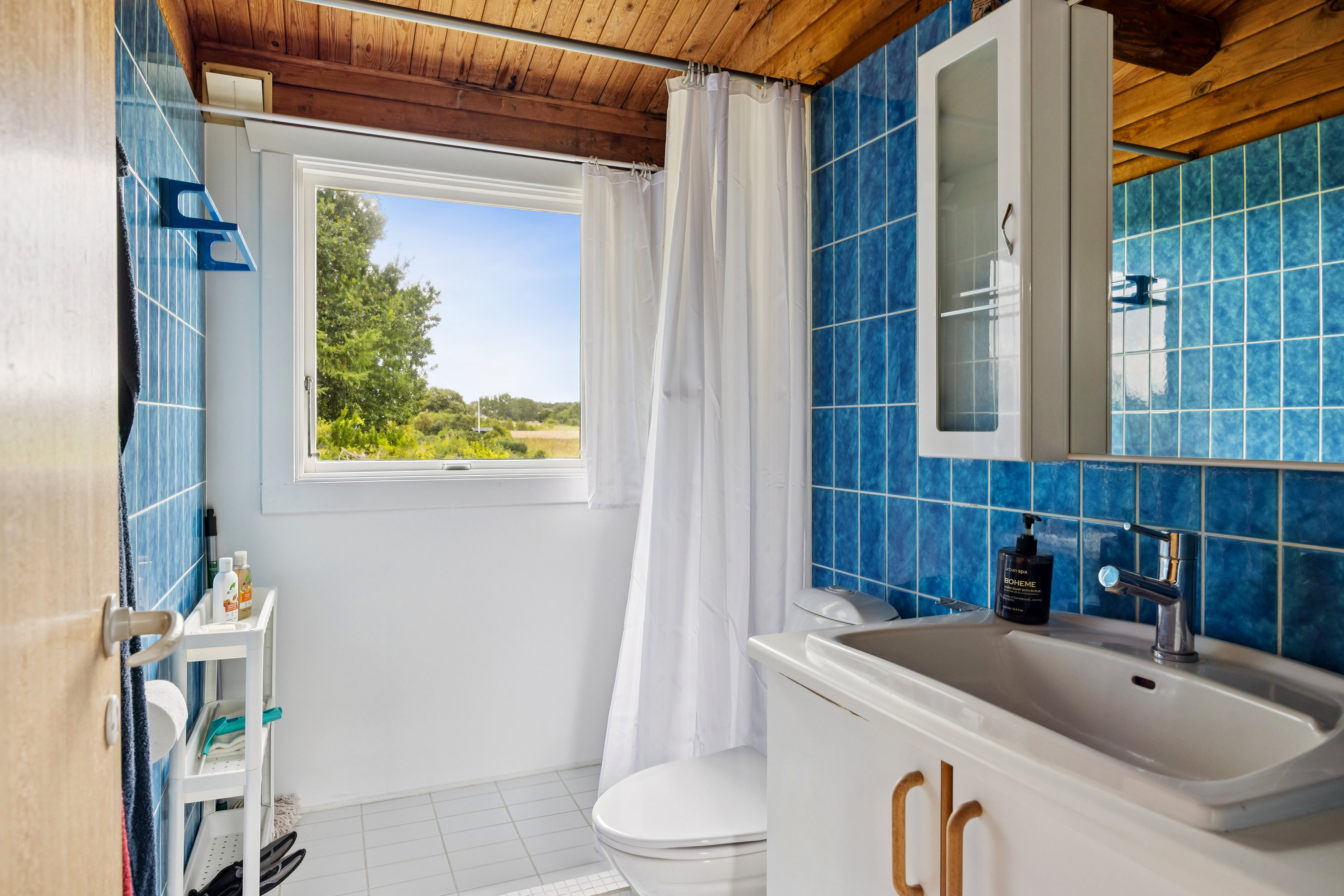 Fremhævet badeværelse billede i fuldskærmstilstand. Billede af Brinken 12, Fejrup Strand, 8420 Knebel