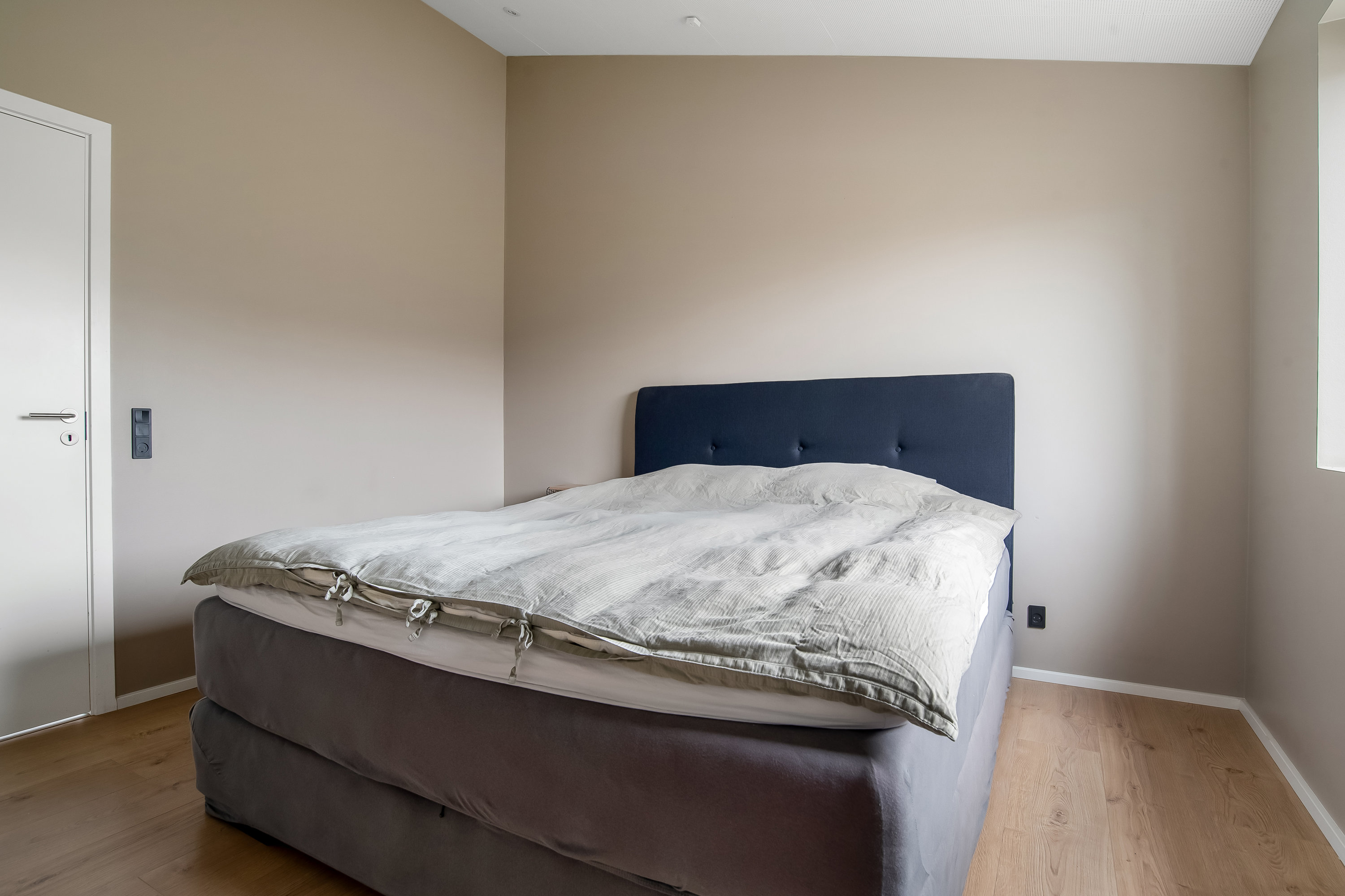 Fremhævet soveværelse billede i fuldskærmstilstand. Billede af Vægten 19, Mejrup, 7500 Holstebro