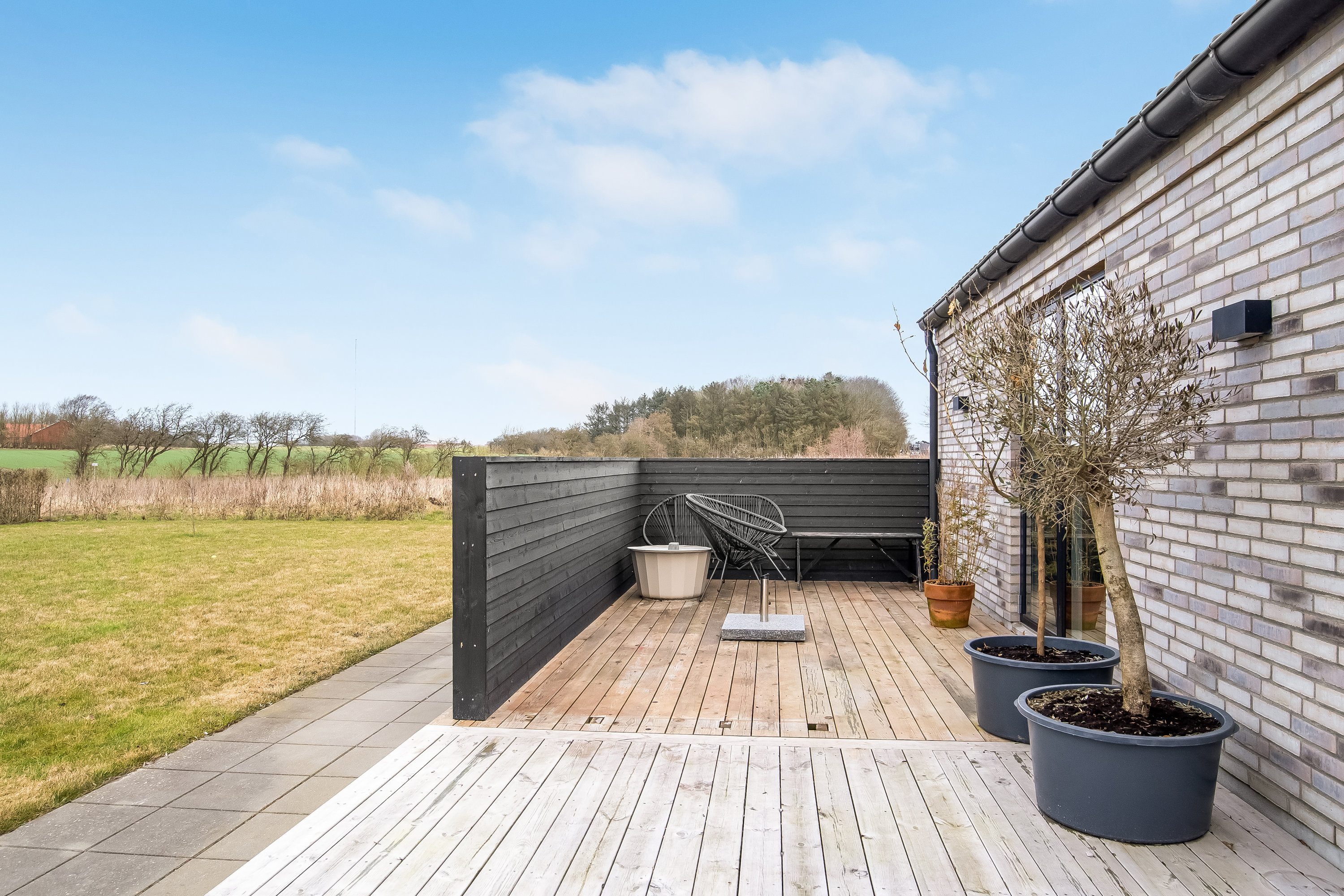 Fremhævet terrasse billede i fuldskærmstilstand. Billede af Vægten 19, Mejrup, 7500 Holstebro