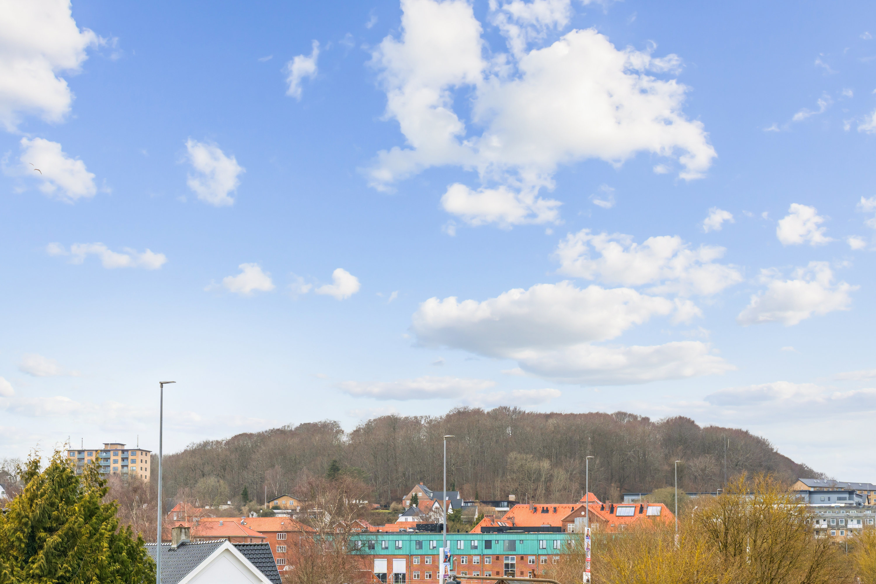 Fremhævet omgivelser billede i fuldskærmstilstand. Billede af Ny Kærvej 17A, 9000 Aalborg