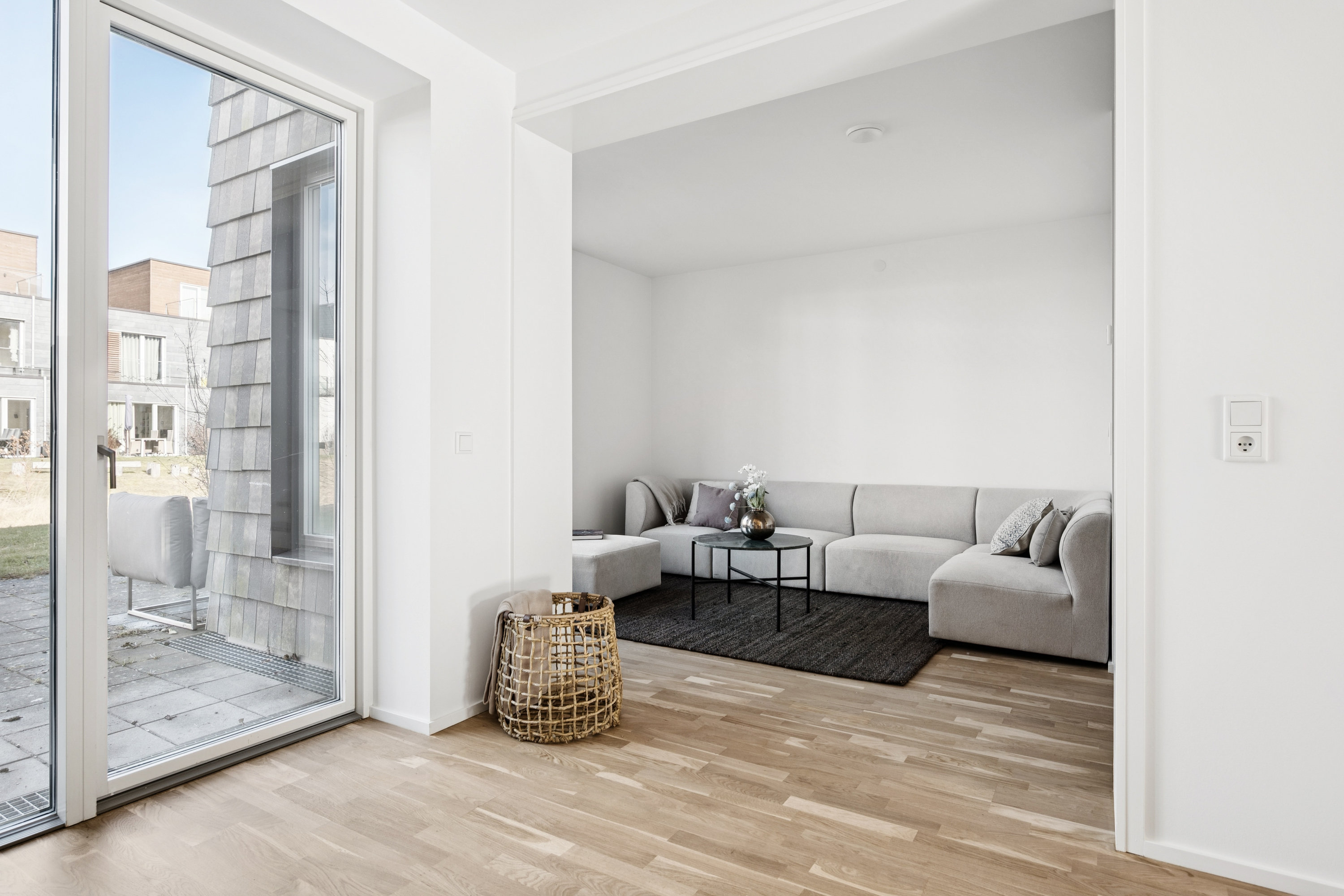 Fremhævet stue billede i fuldskærmstilstand. Billede af Granvej 97, 2880 Bagsværd