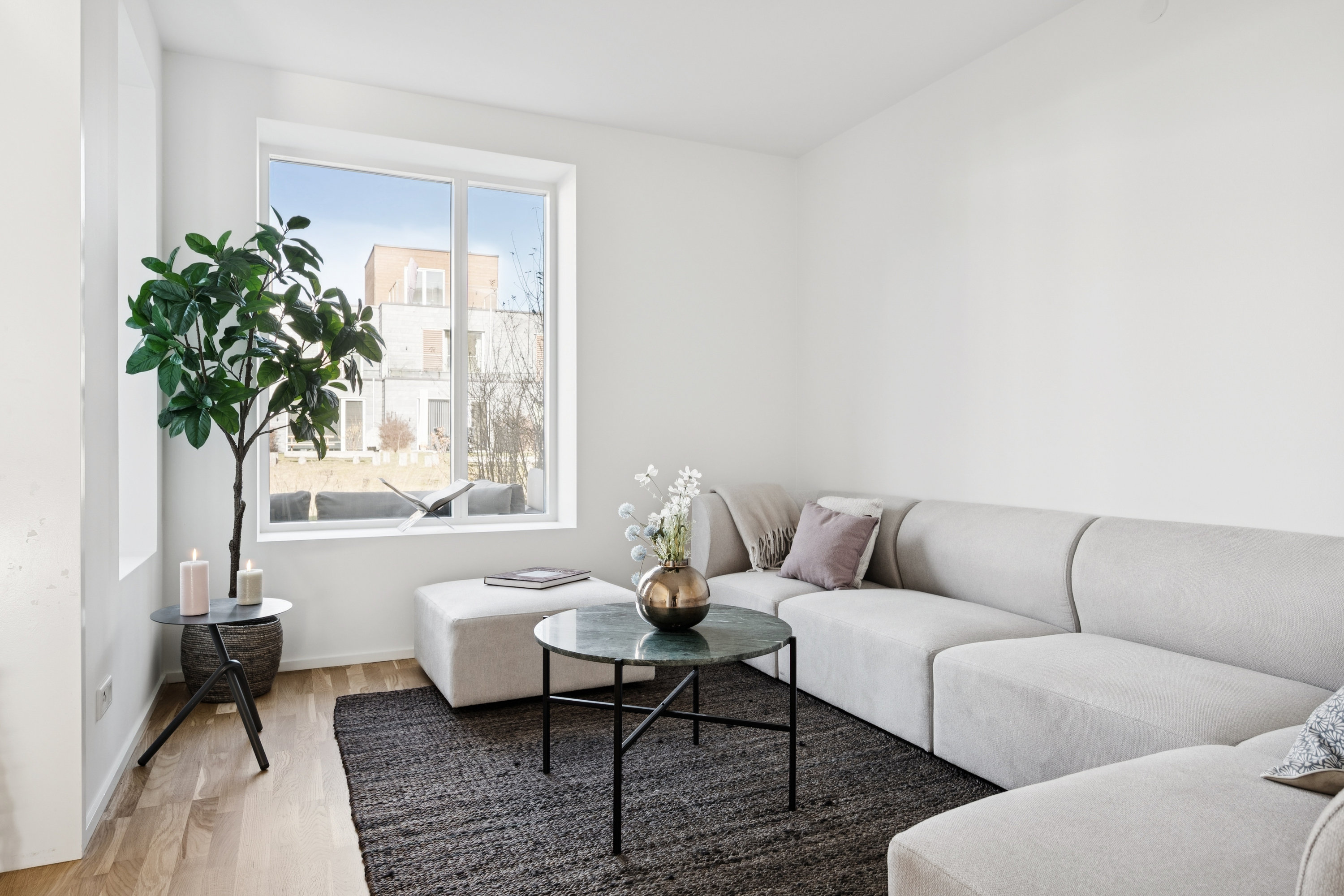 Fremhævet stue billede i fuldskærmstilstand. Billede af Granvej 97, 2880 Bagsværd