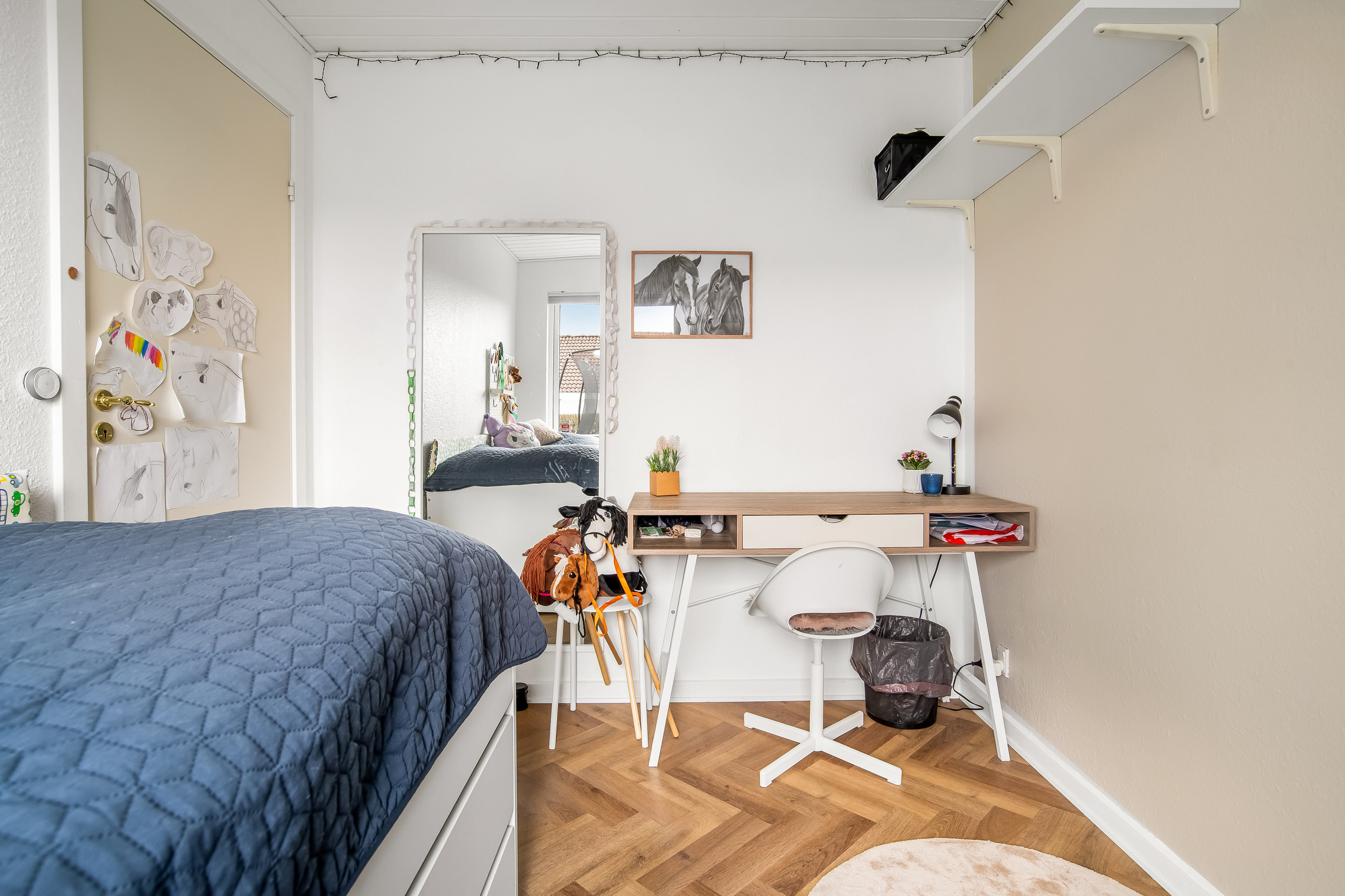 Fremhævet værelse billede i fuldskærmstilstand. Billede af H.Drachmanns Vej 40, 7500 Holstebro