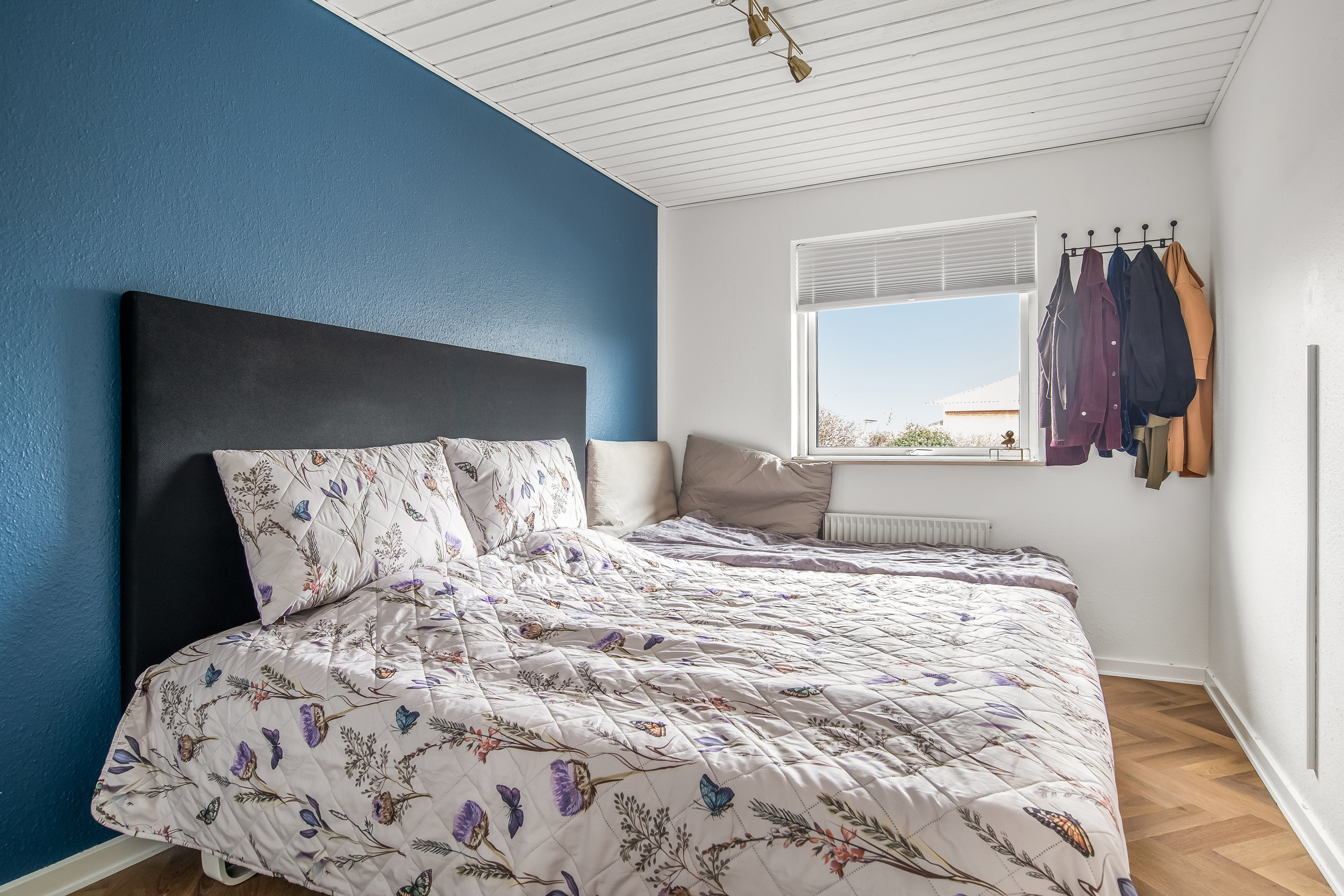 Fremhævet soveværelse billede i fuldskærmstilstand. Billede af H.Drachmanns Vej 40, 7500 Holstebro