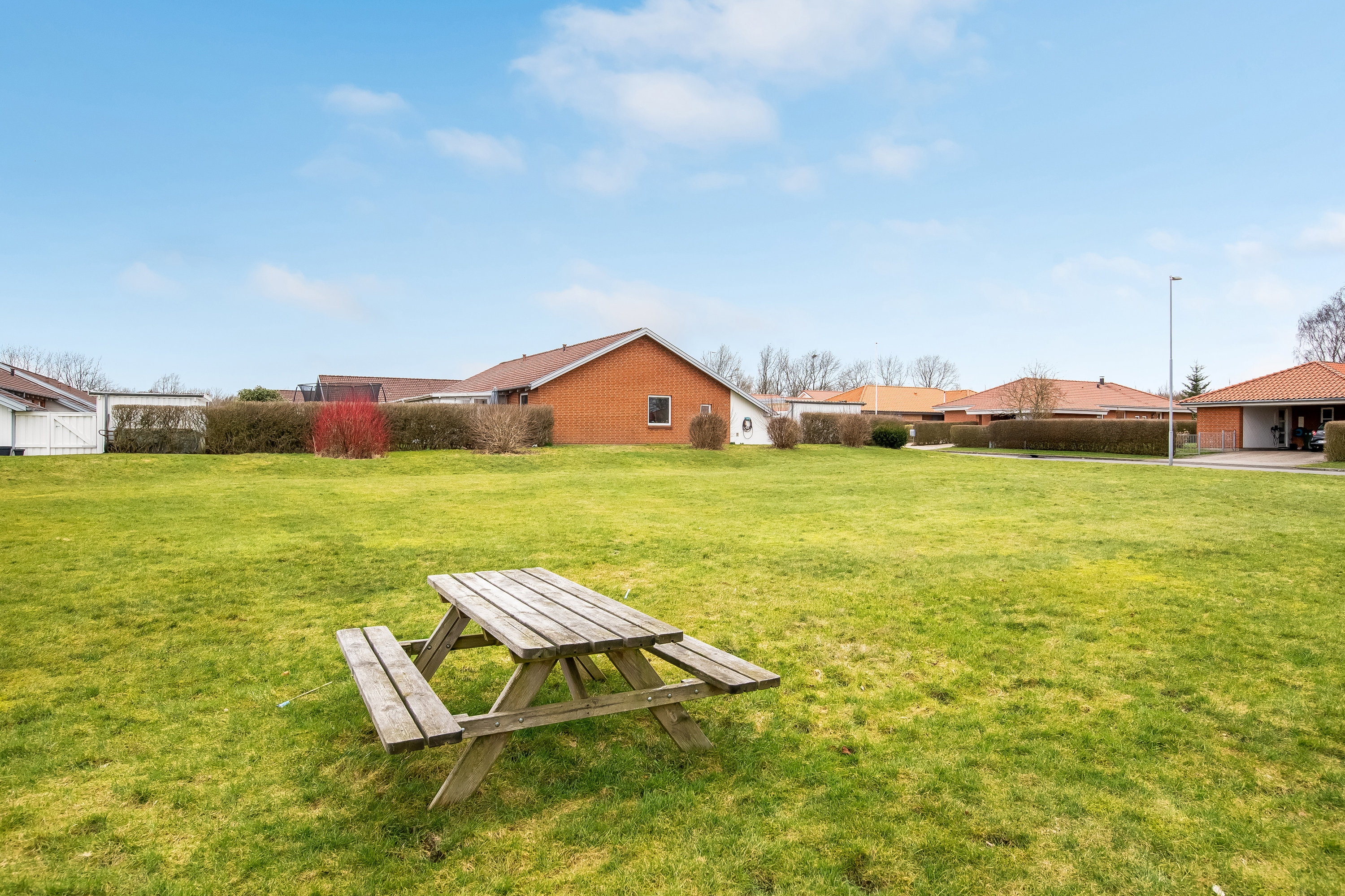 Fremhævet udenomsarealer billede i fuldskærmstilstand. Billede af H.Drachmanns Vej 40, 7500 Holstebro