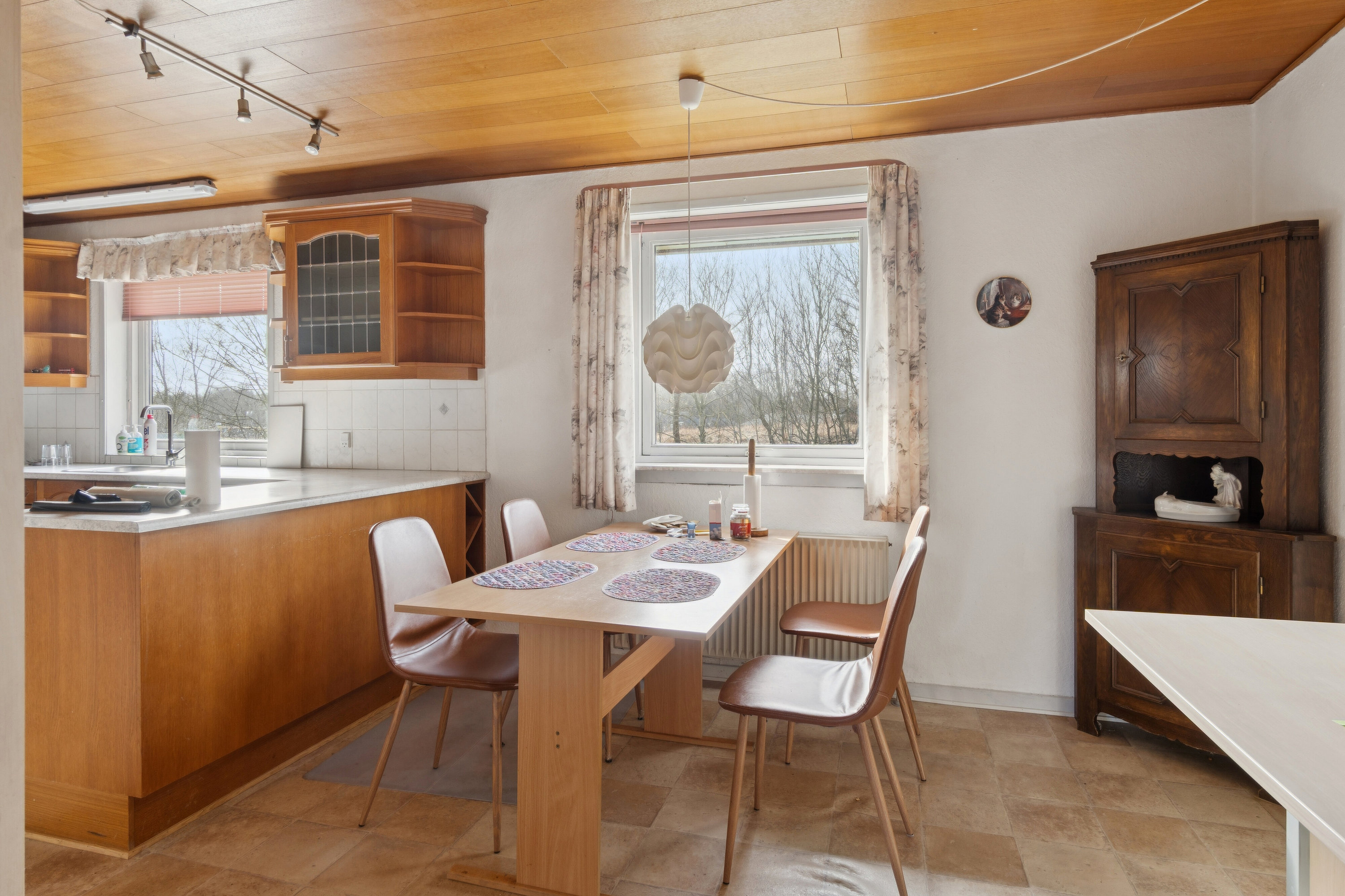 Fremhævet spisestue billede i fuldskærmstilstand. Billede af Højen 4, 4400 Kalundborg