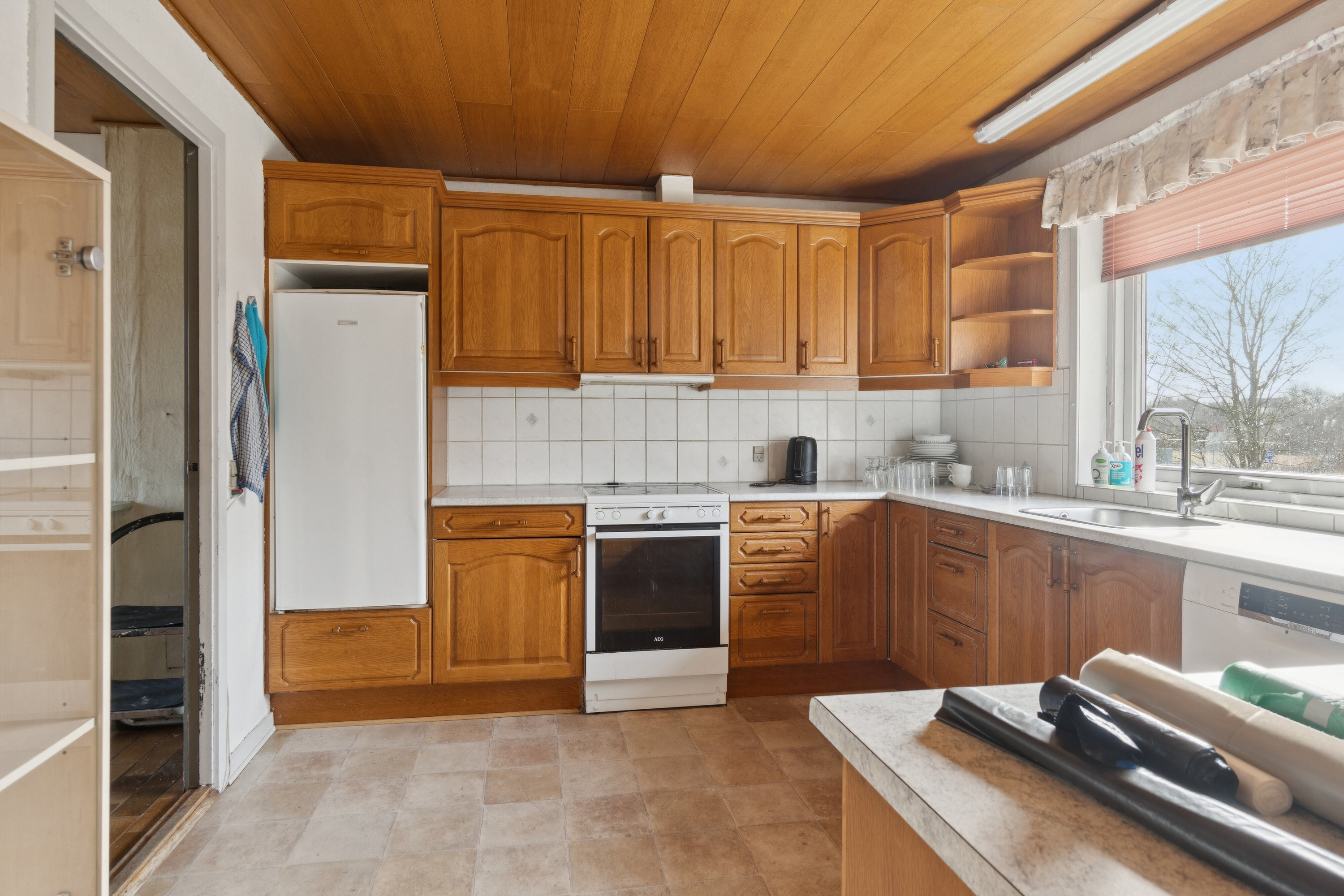 Fremhævet køkken billede i fuldskærmstilstand. Billede af Højen 4, 4400 Kalundborg