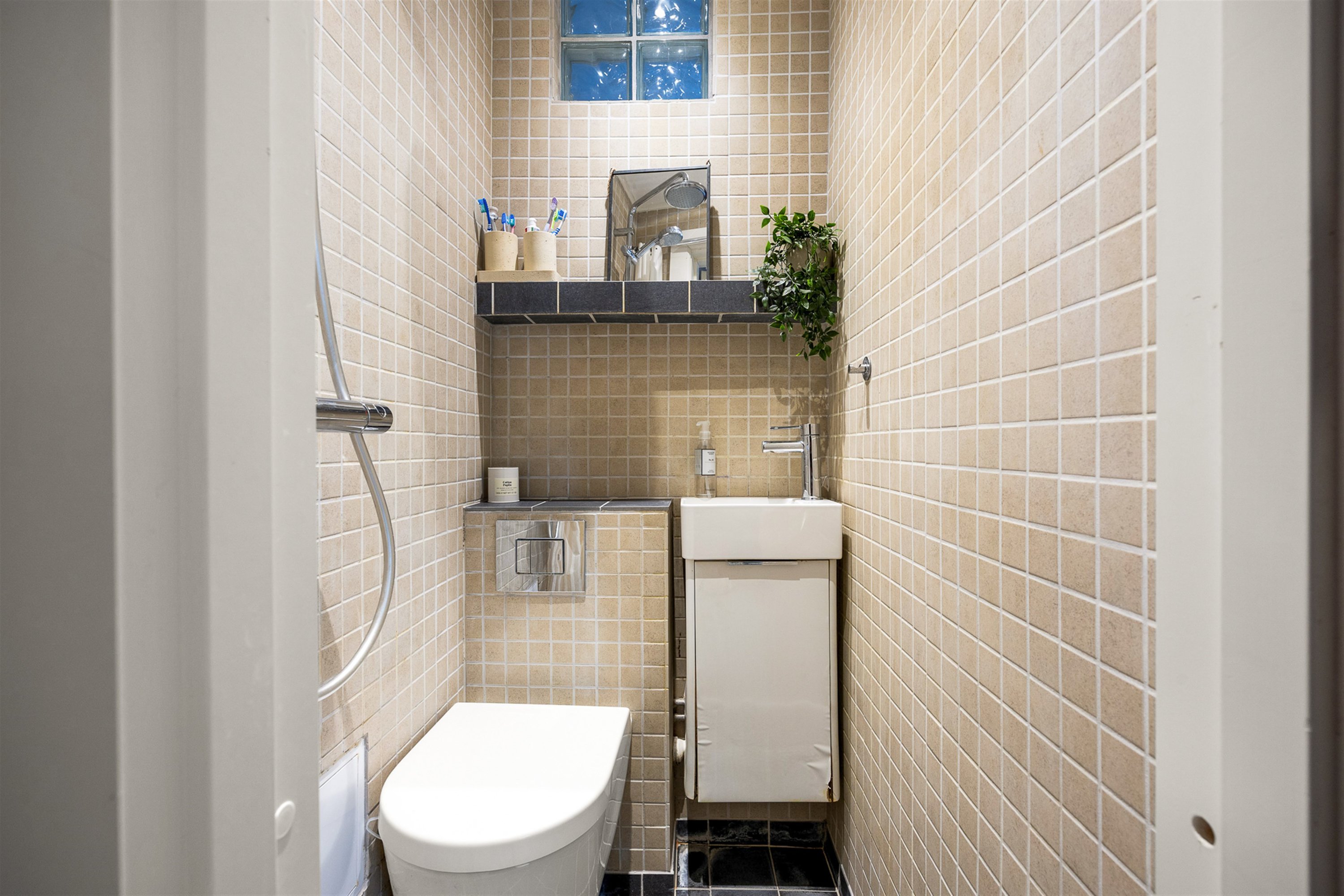 Fremhævet andet billede i fuldskærmstilstand. Billede af Ellebækvej 56, st.. th., 2820 Gentofte