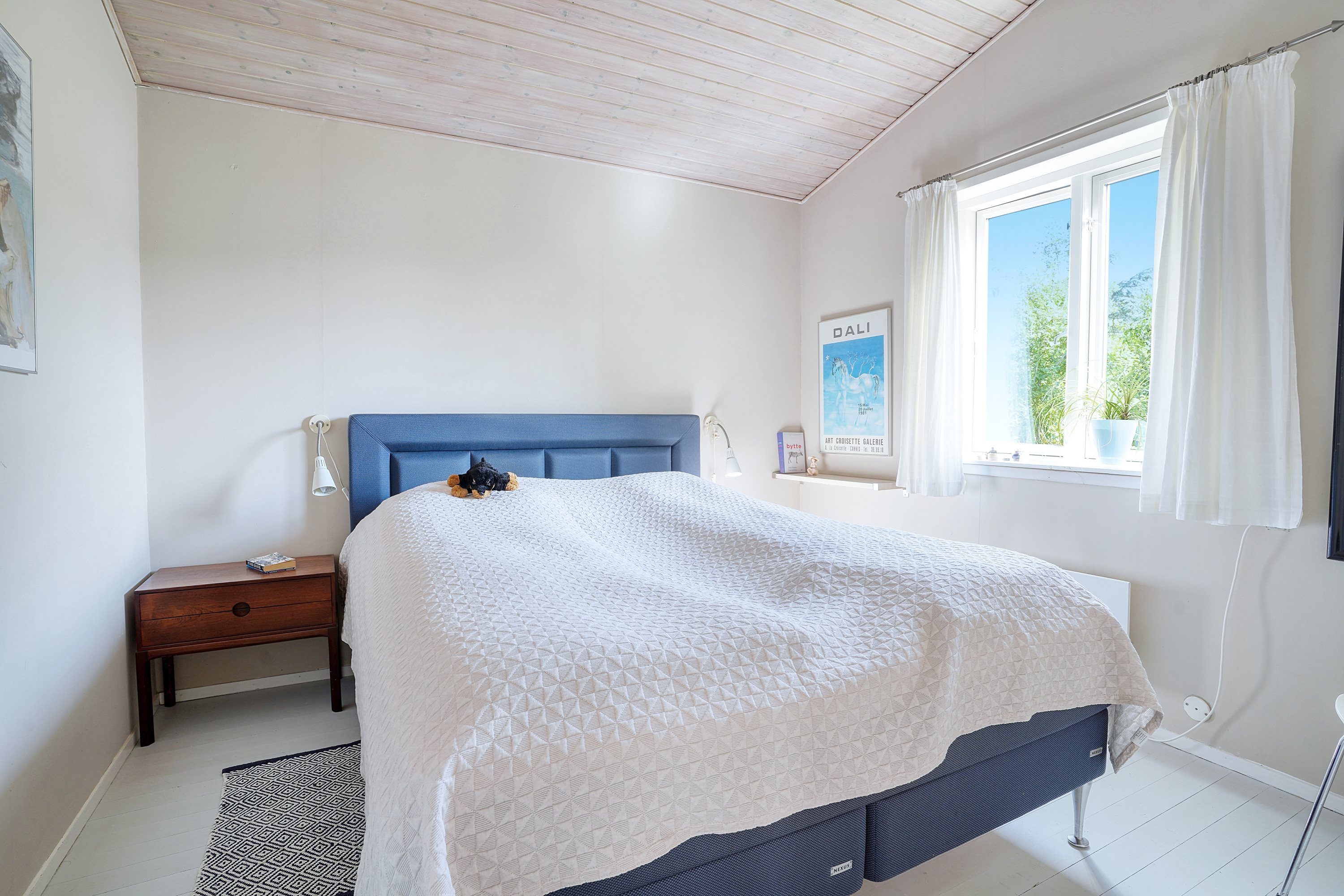 Fremhævet stue billede i fuldskærmstilstand. Billede af Toftemosevej 37, 3100 Hornbæk