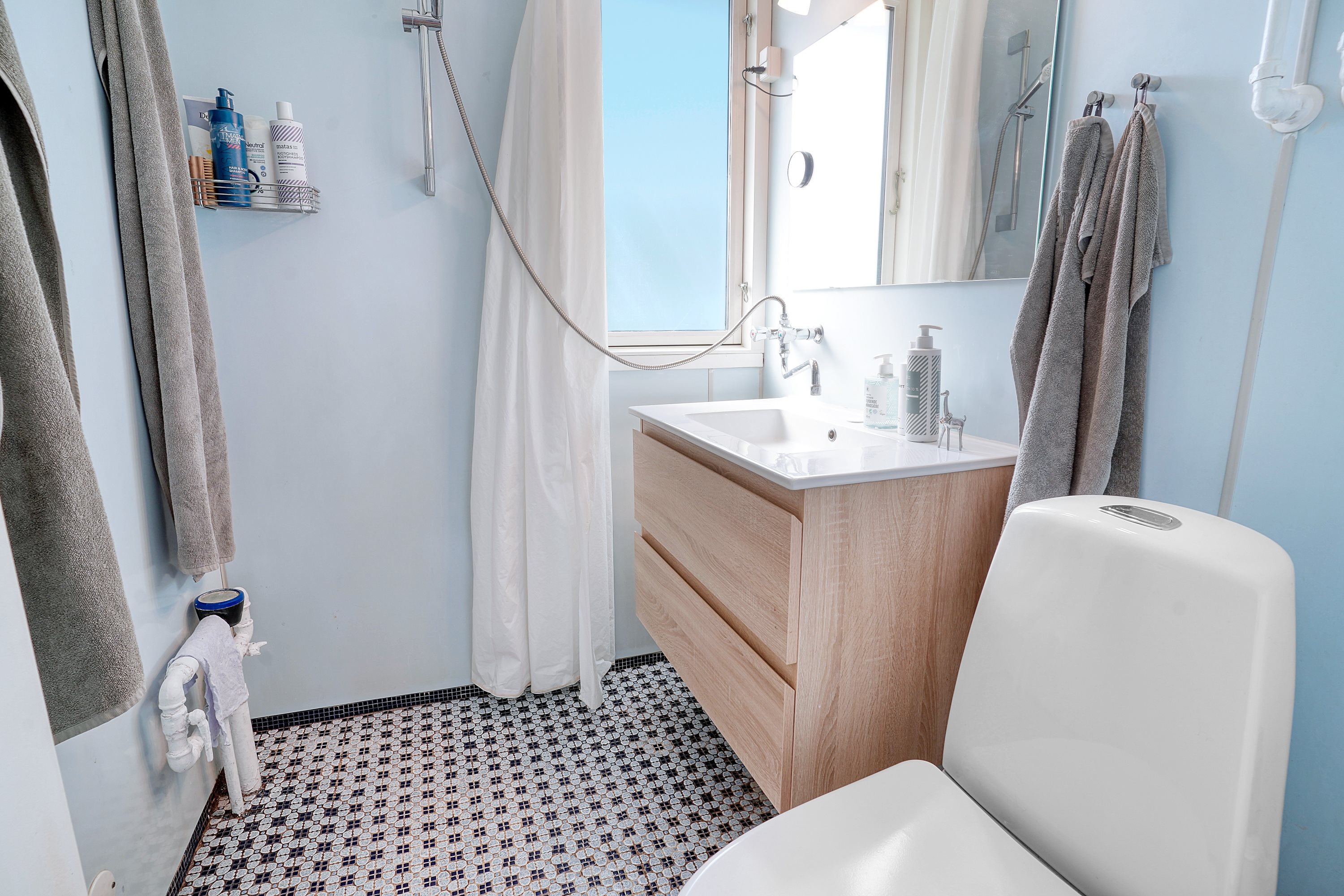 Fremhævet badeværelse billede i fuldskærmstilstand. Billede af Toftemosevej 37, 3100 Hornbæk