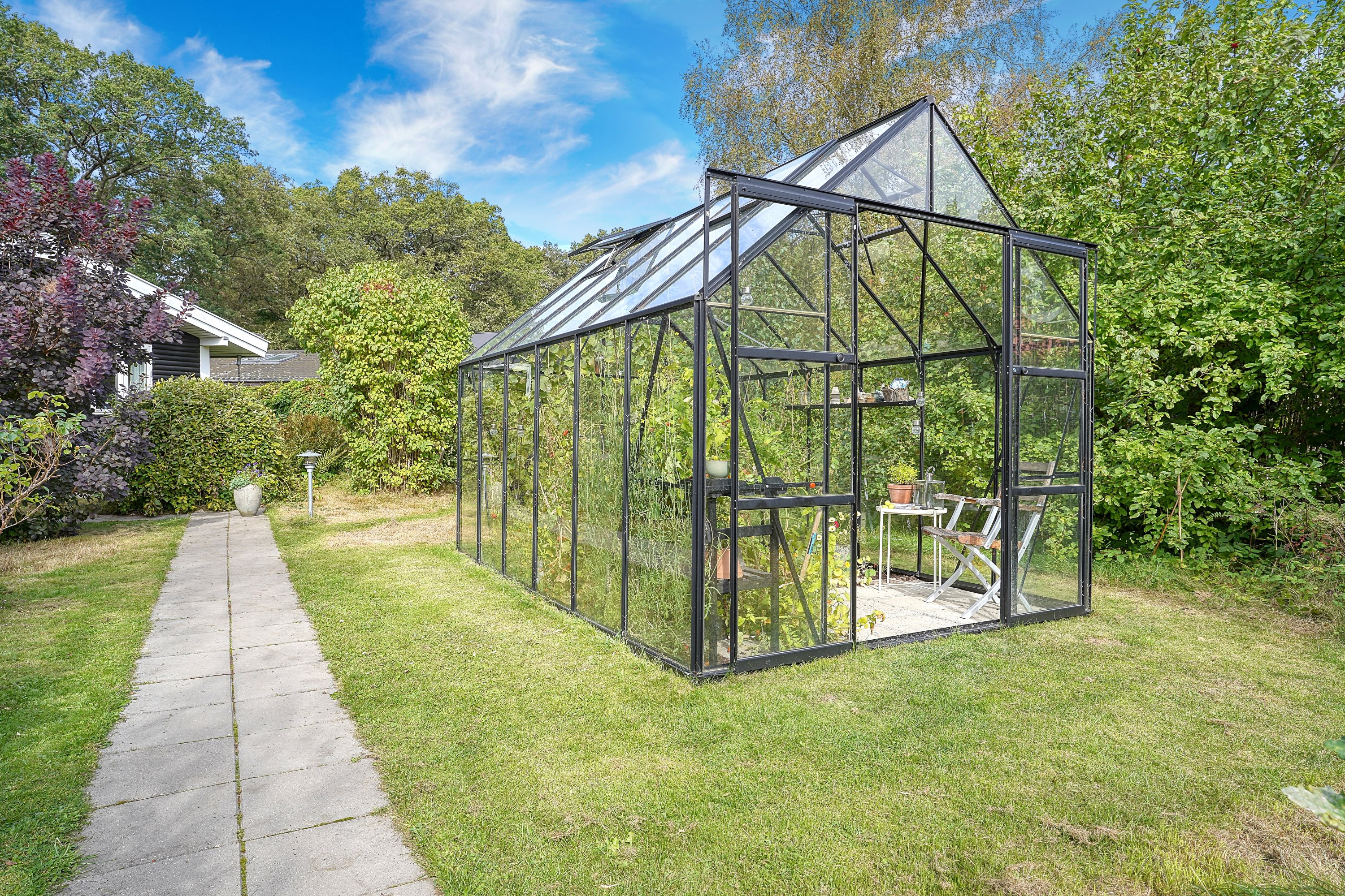 Fremhævet have billede i fuldskærmstilstand. Billede af Toftemosevej 37, 3100 Hornbæk