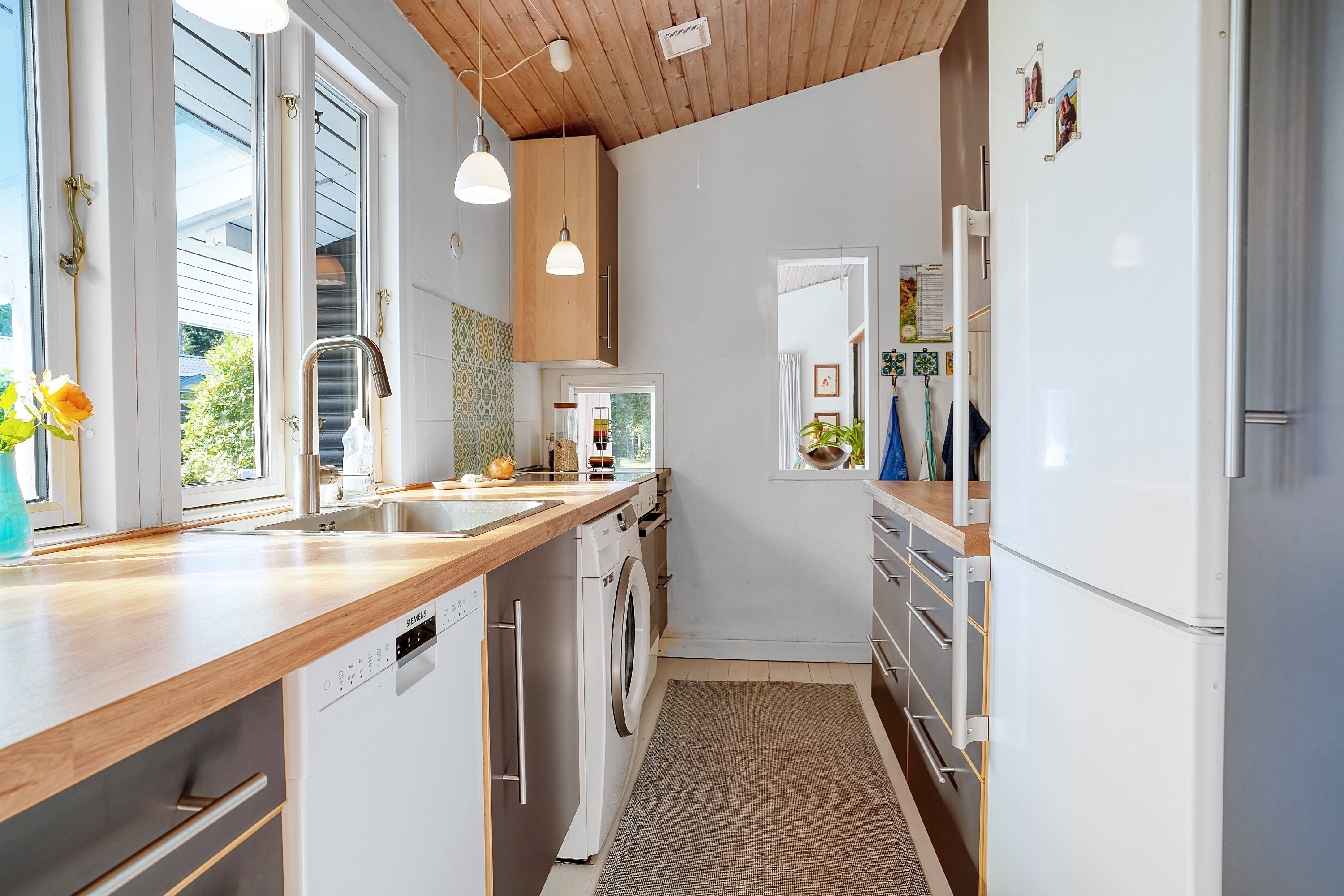 Fremhævet køkken billede i fuldskærmstilstand. Billede af Toftemosevej 37, 3100 Hornbæk