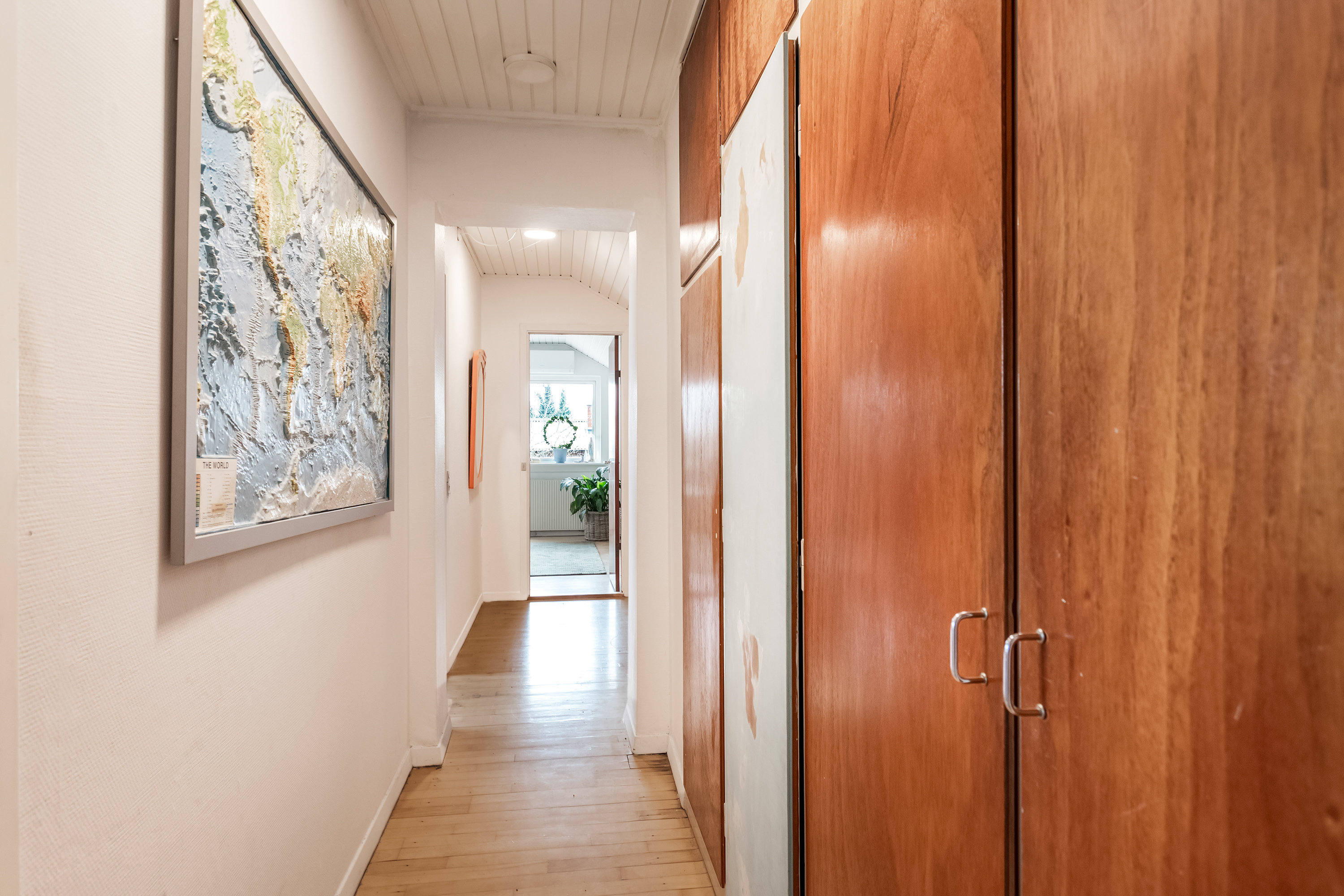 Fremhævet gang billede i fuldskærmstilstand. Billede af Hybenvænget 7, 2740 Skovlunde