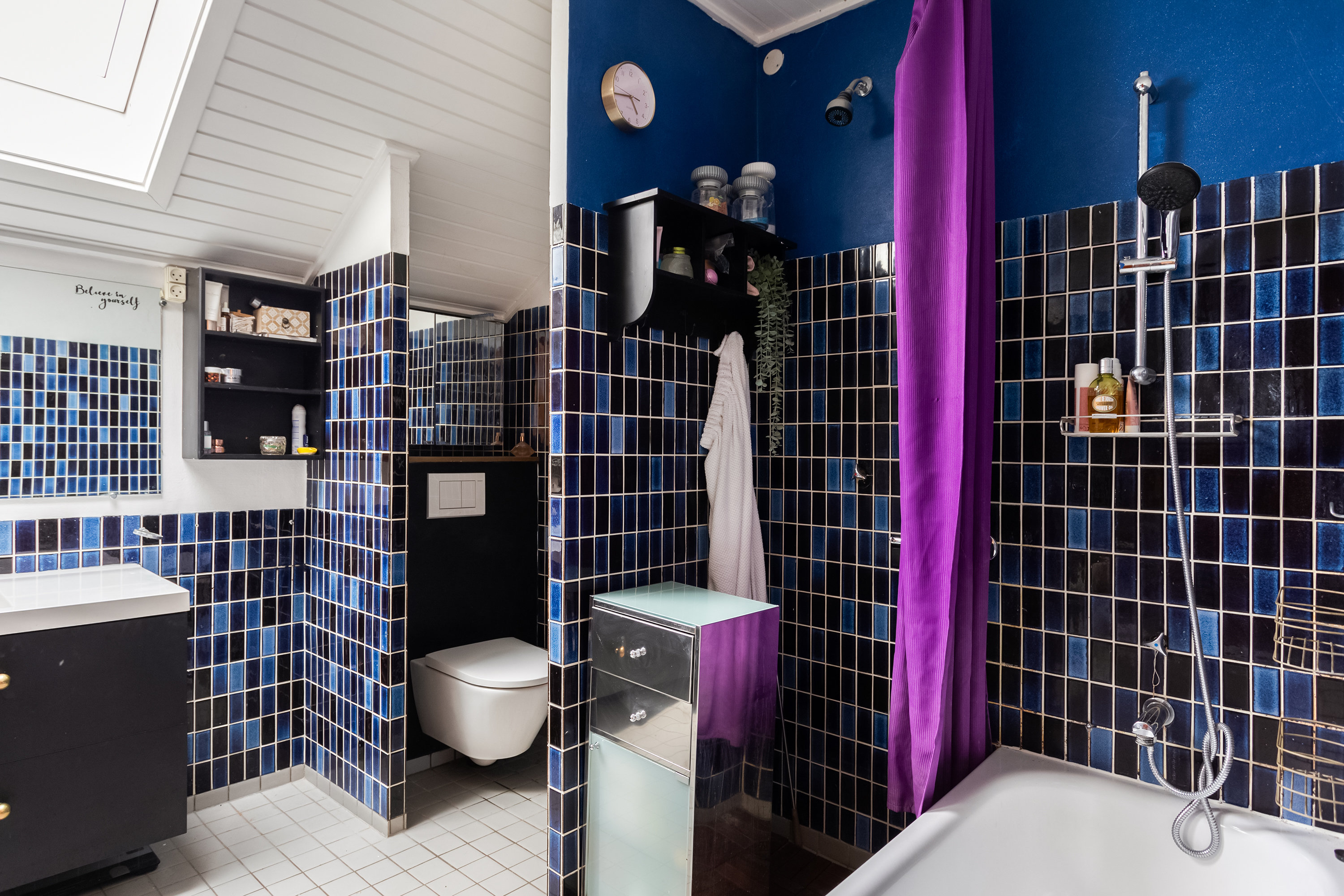 Fremhævet badeværelse billede i fuldskærmstilstand. Billede af Hybenvænget 7, 2740 Skovlunde